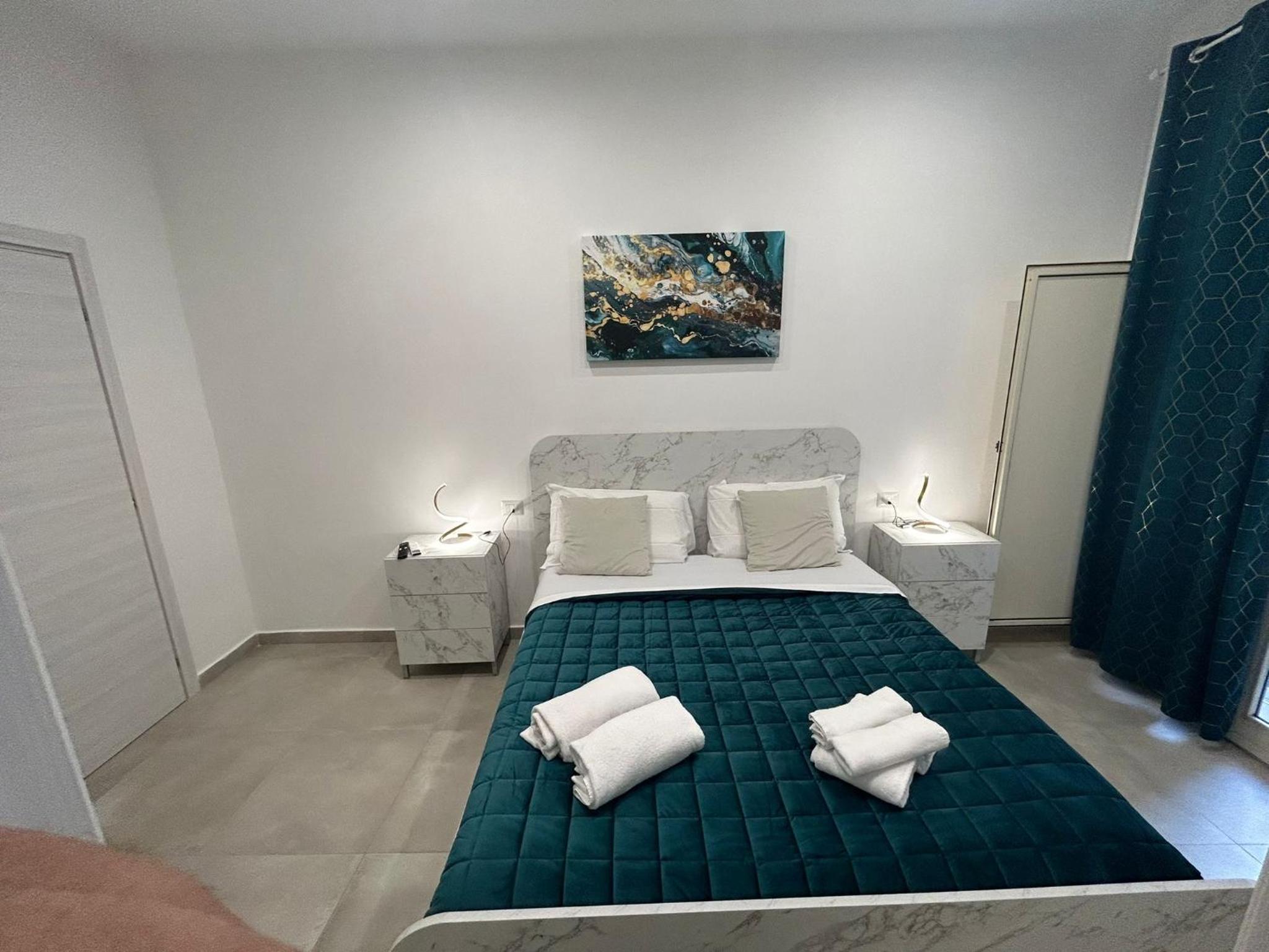 Queen Room with Balcony