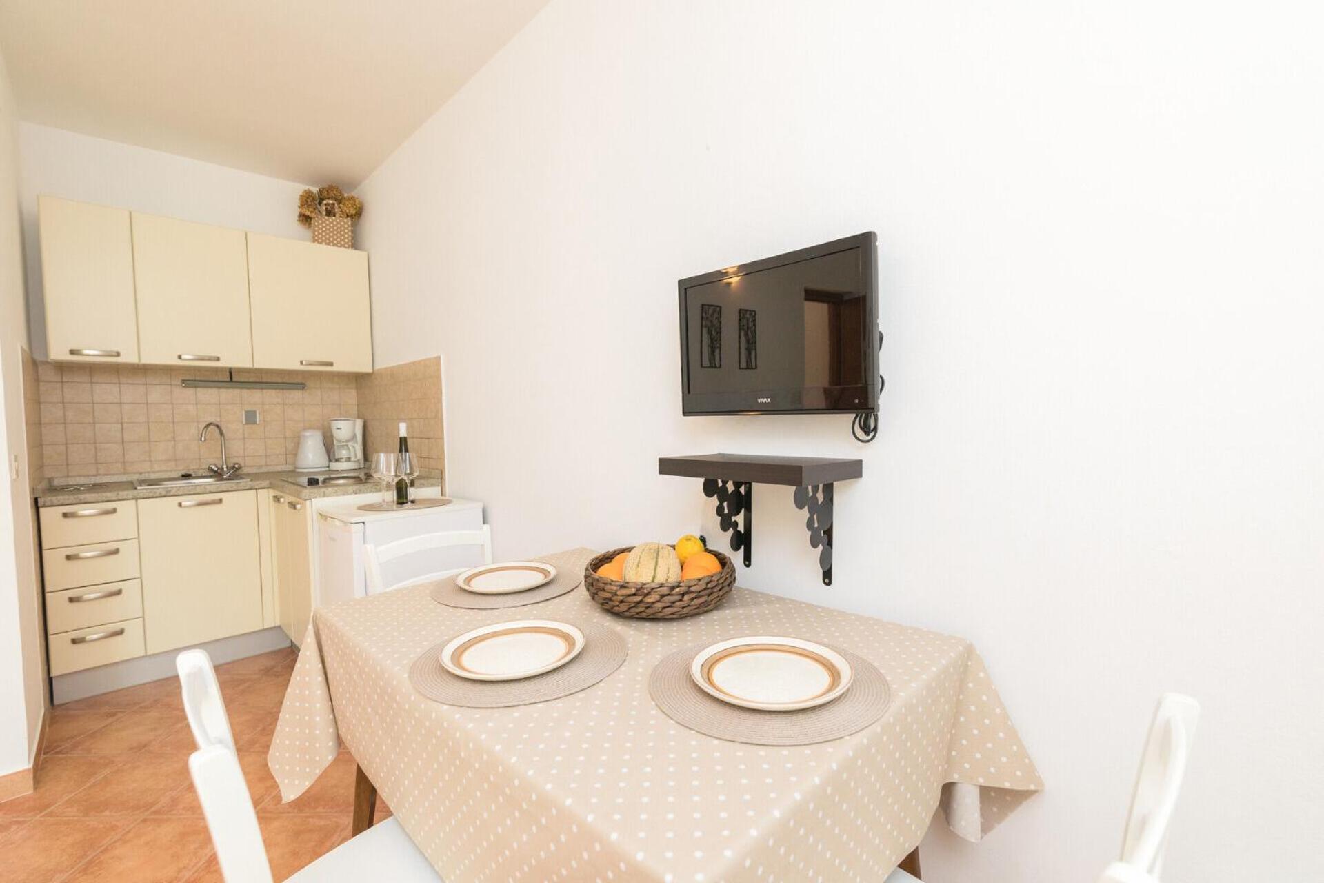 One-Bedroom Apartment with Garden View photo 3
