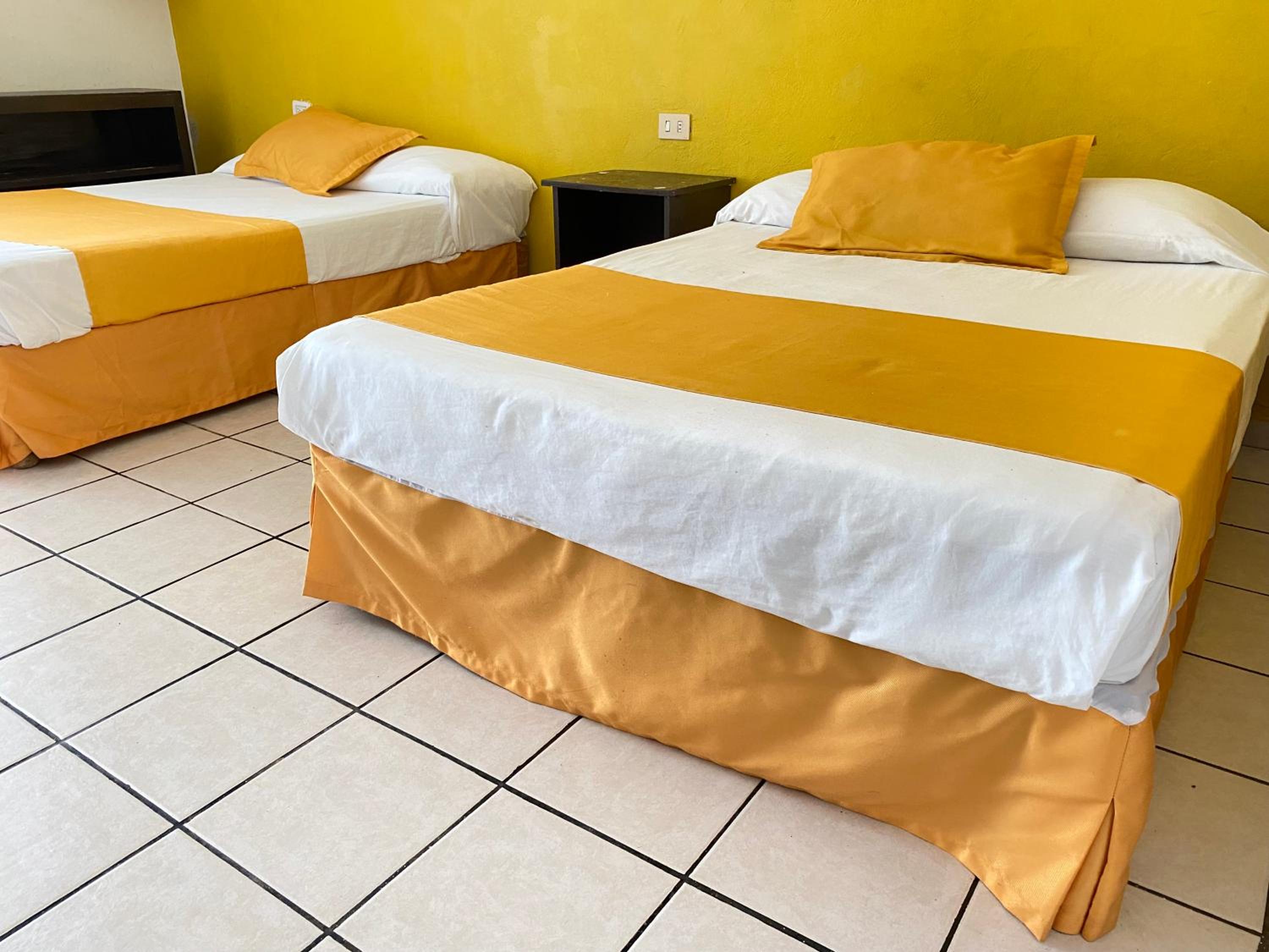 Standard Twin Room with Sea View photo 3