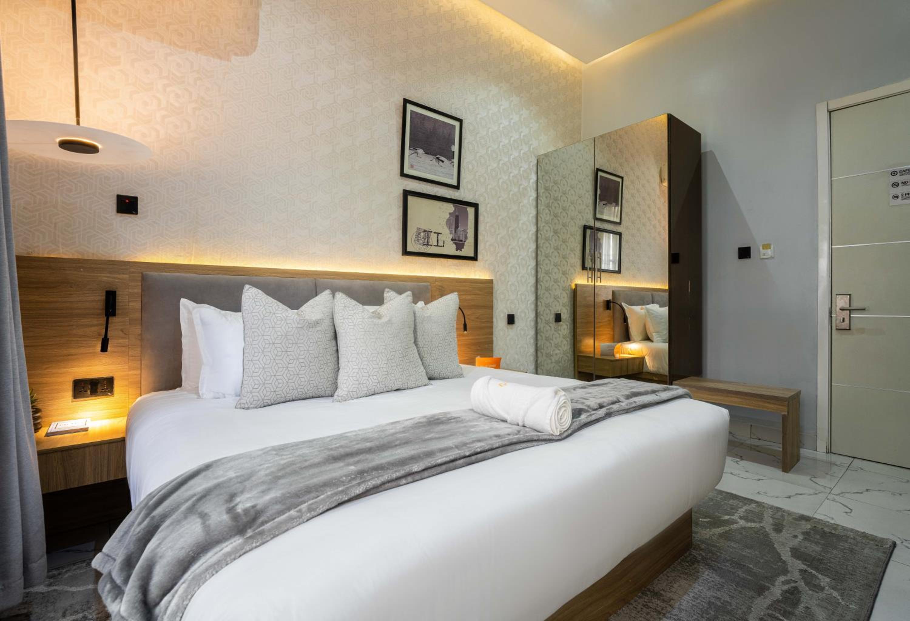 King Room With Balcony photo 3