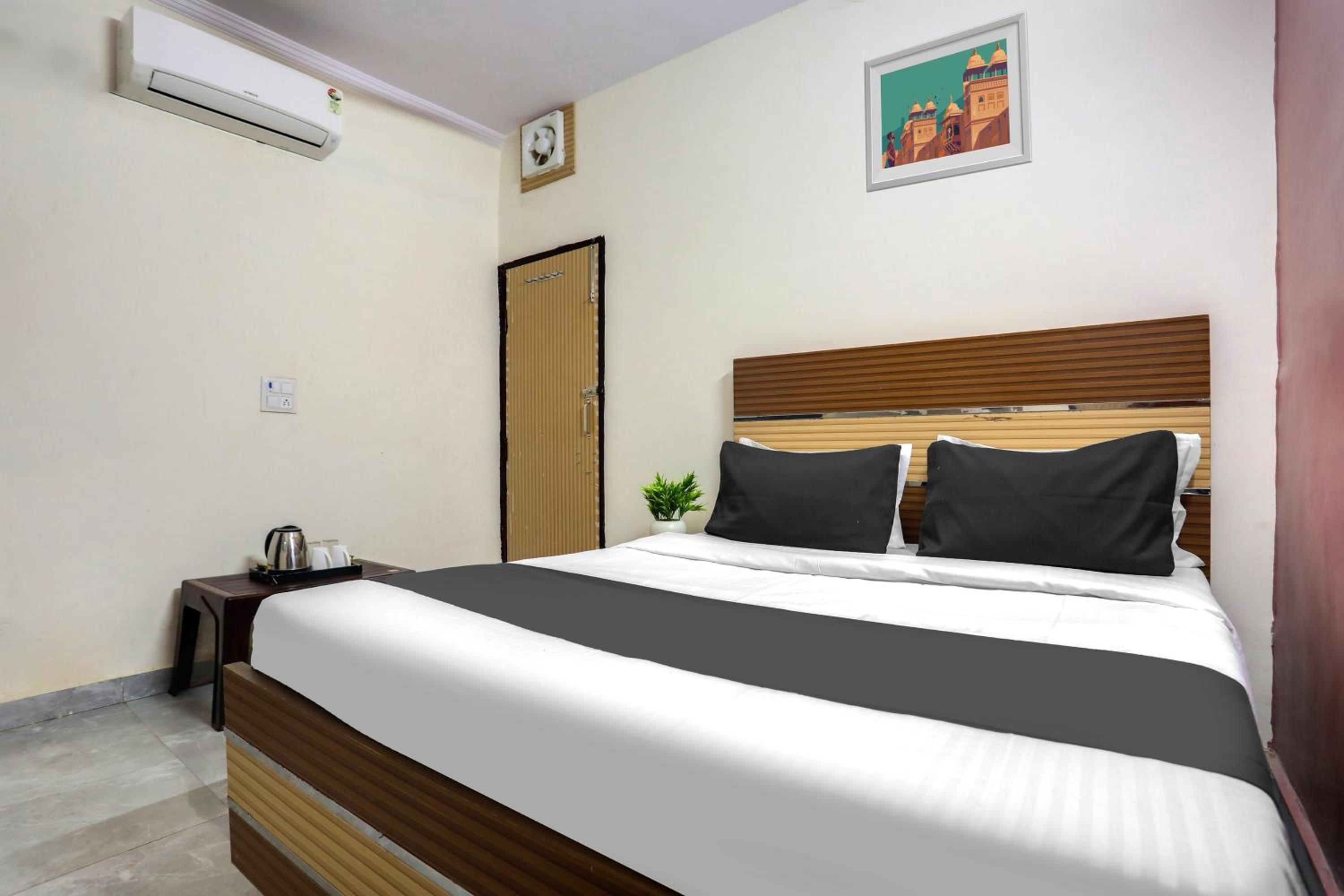 Classic Triple Room photo 2
