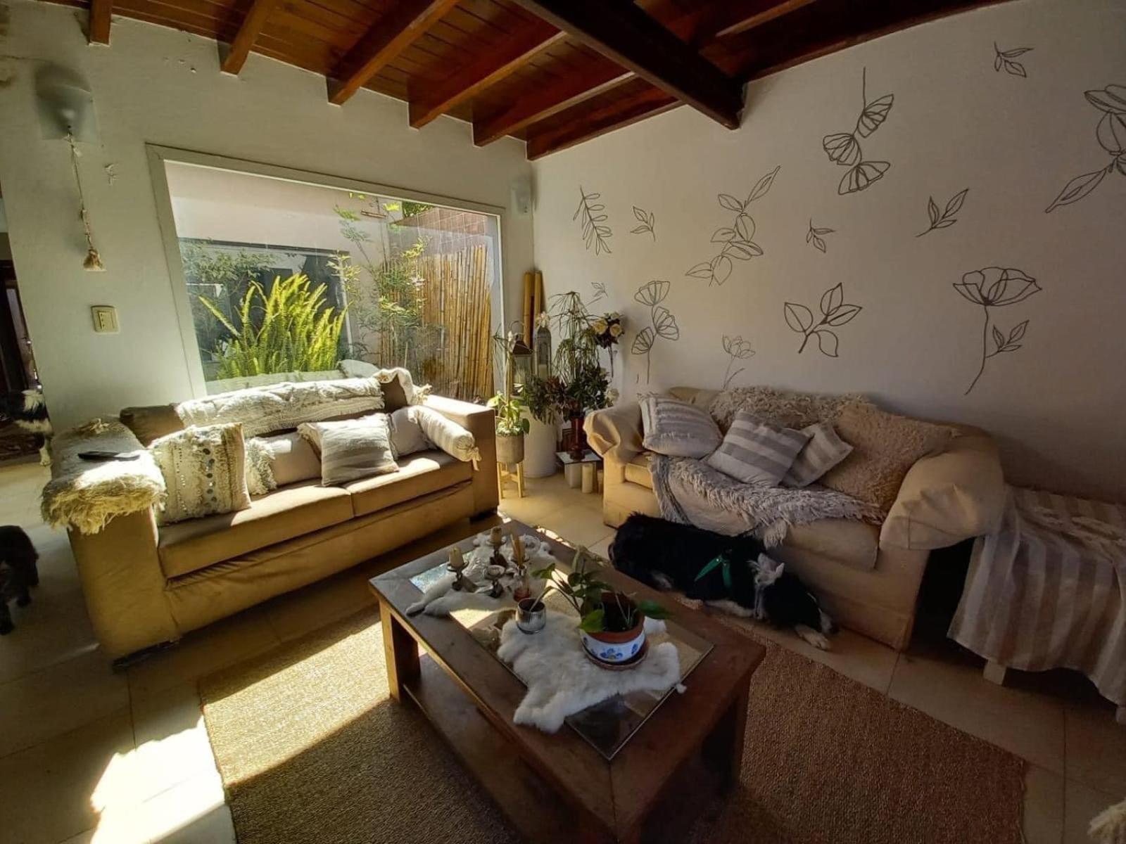 Two-Bedroom House photo 2
