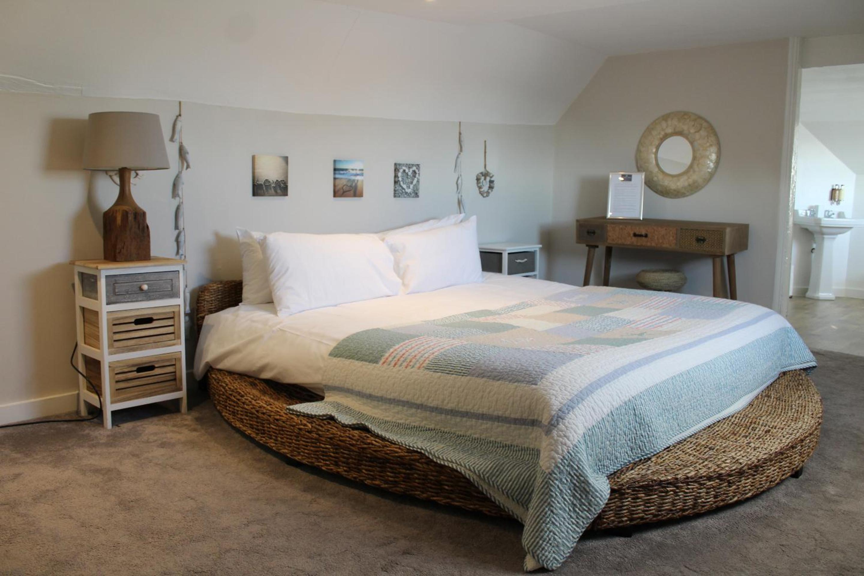 Superior Quadruple Room - Photo 1