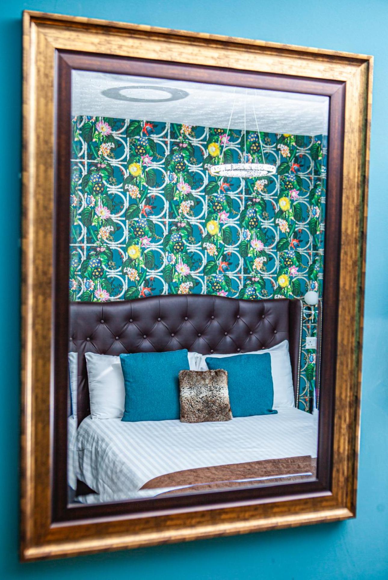 Double Room with Private Bathroom photo 2