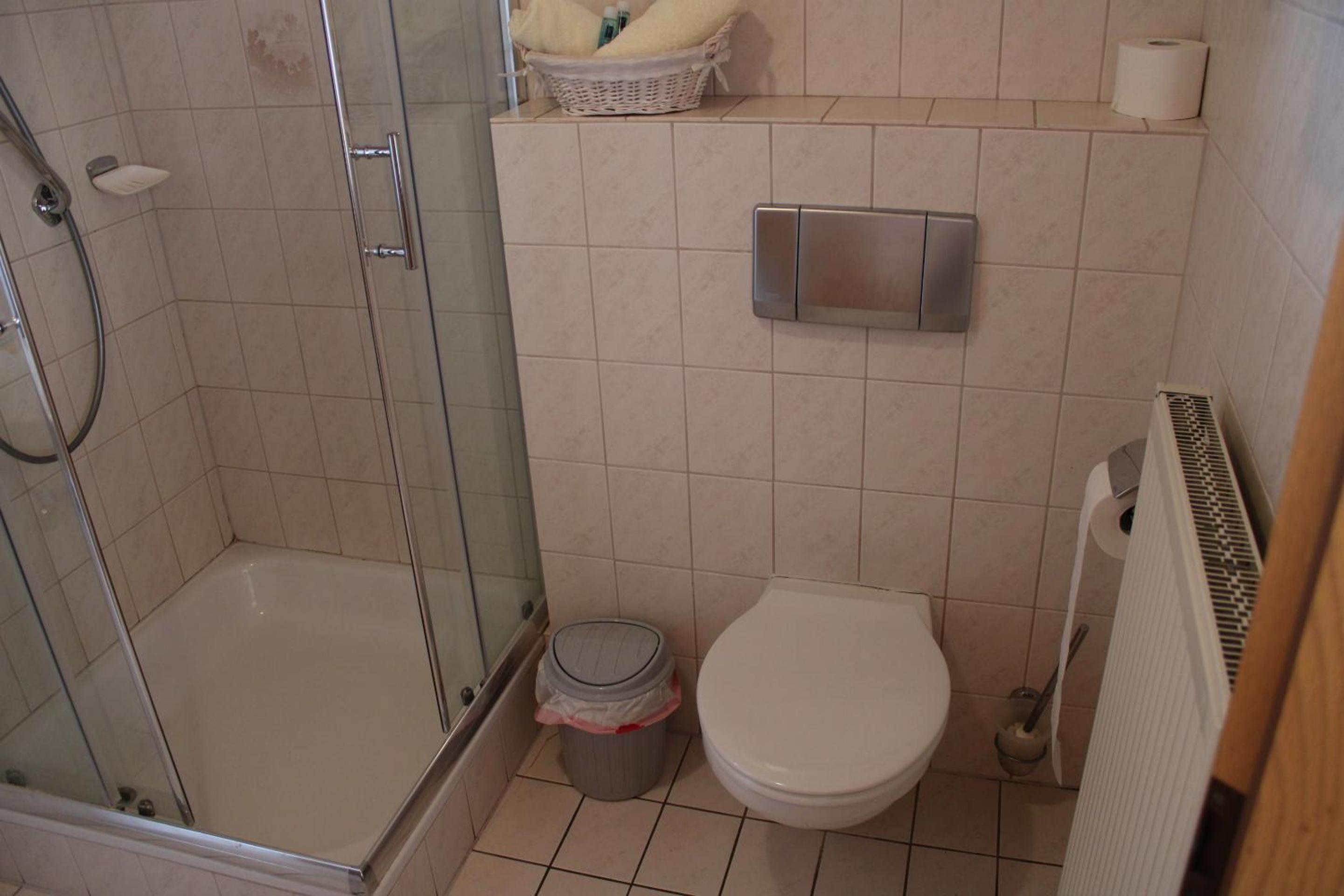 Two-Bedroom Apartment - Photo 6