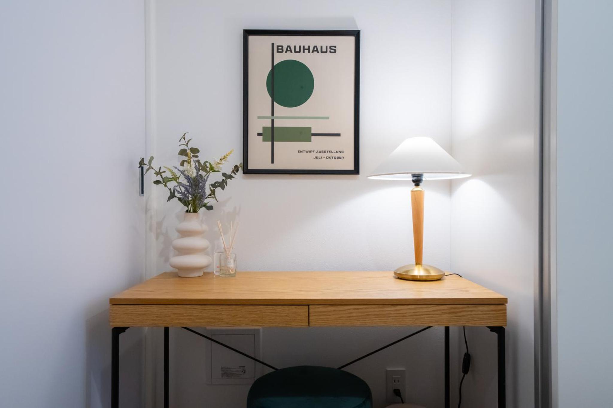One-Bedroom Apartment photo 2