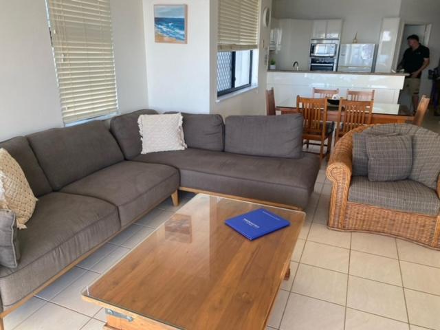 Deluxe Two-Bedroom Apartment with Ocean View
