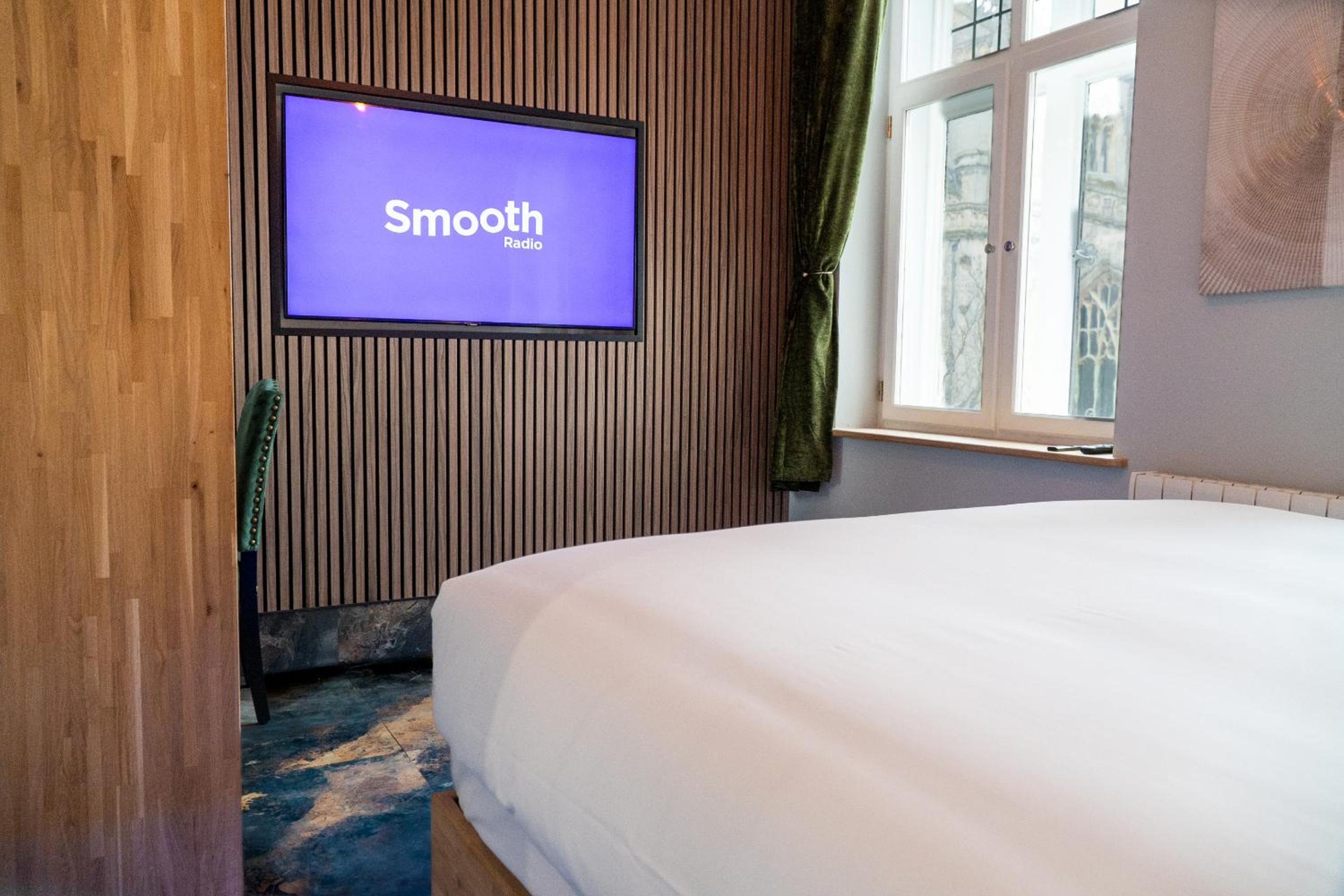 Deluxe King Room - Photo 40