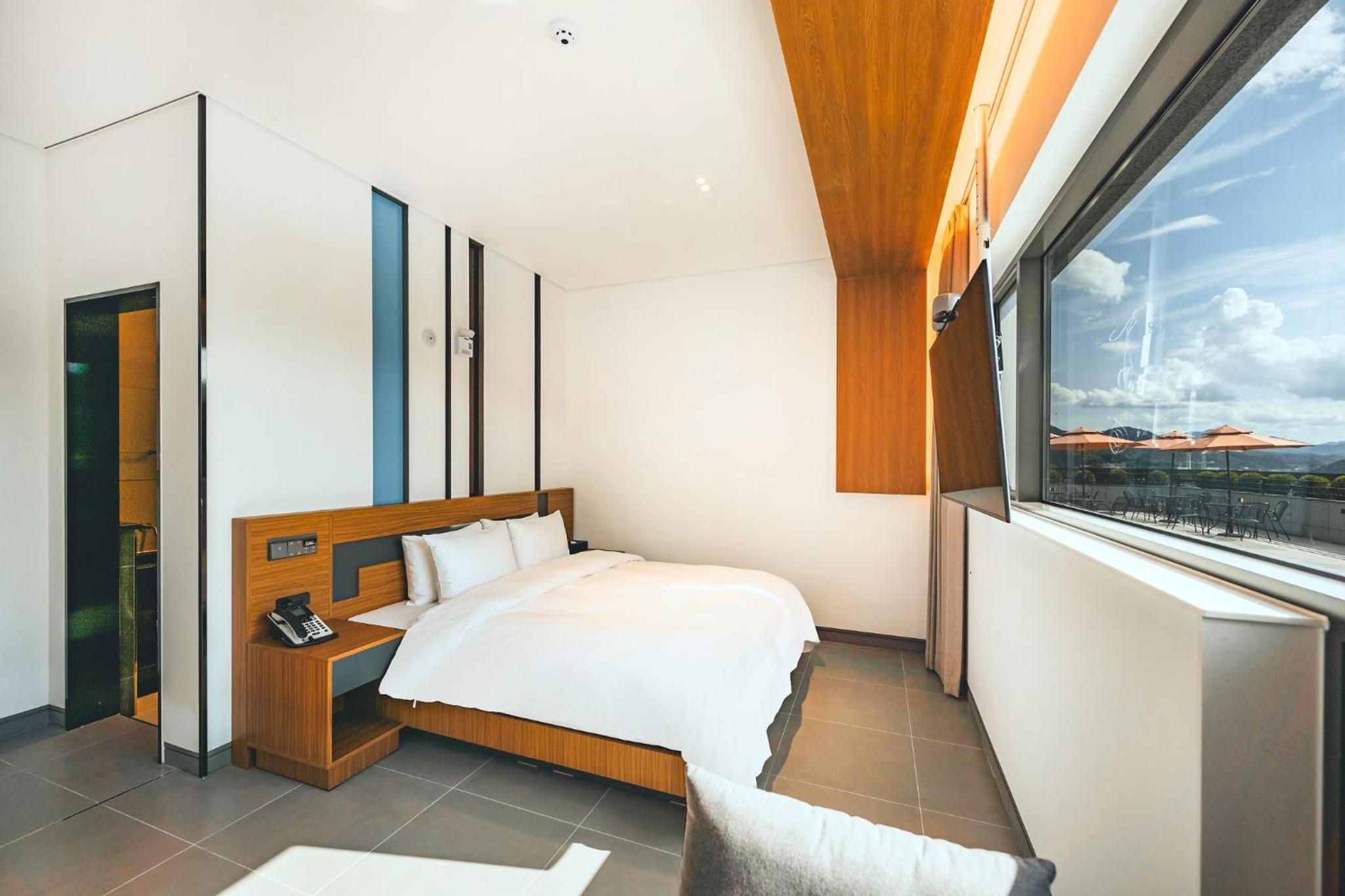 Standard Double Room - Photo 1
