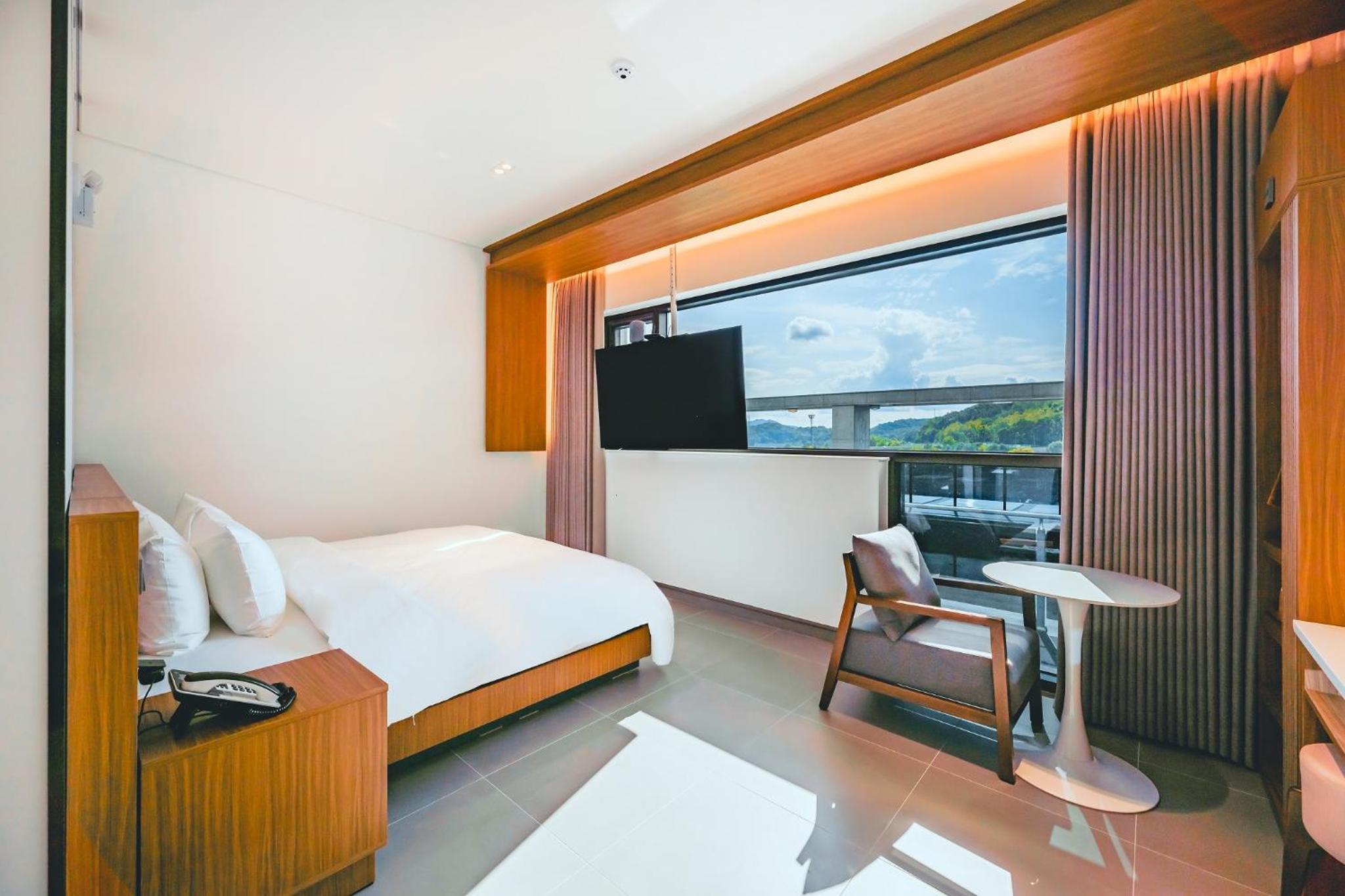Standard Double Room - Photo 2