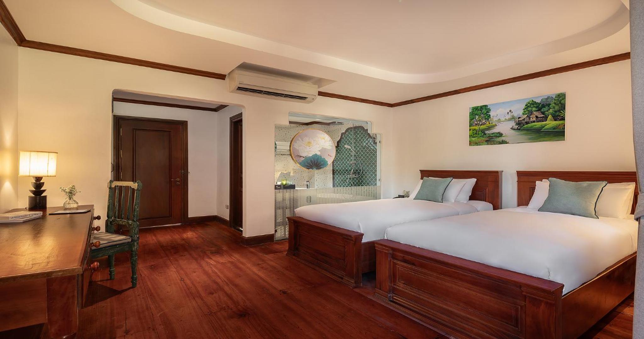 Premier with Bathtub (24 Hours Use of Room) - Photo 2