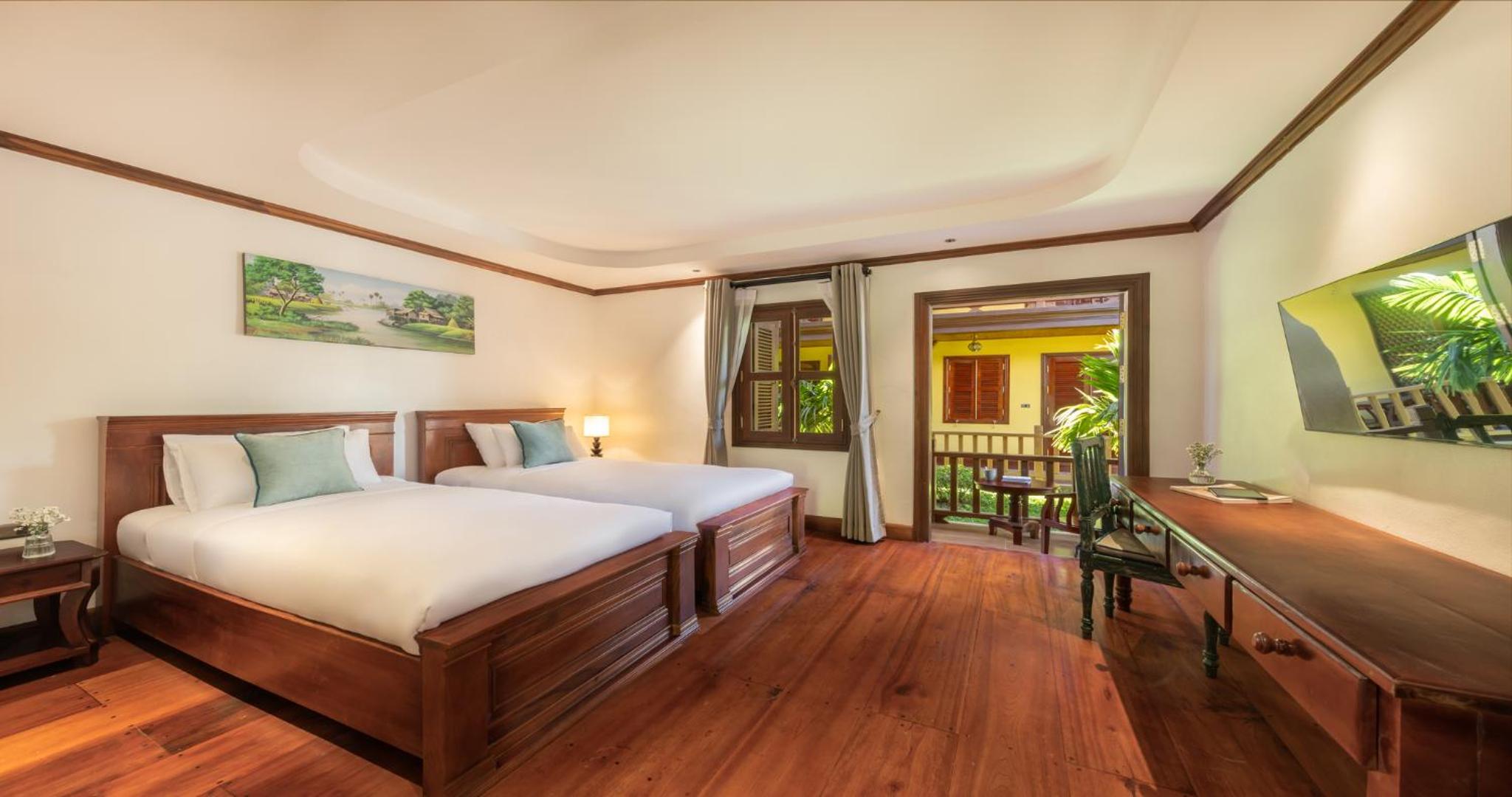 Deluxe Garden View with Bathtub  (24 Hours Use of Room) - Photo 2