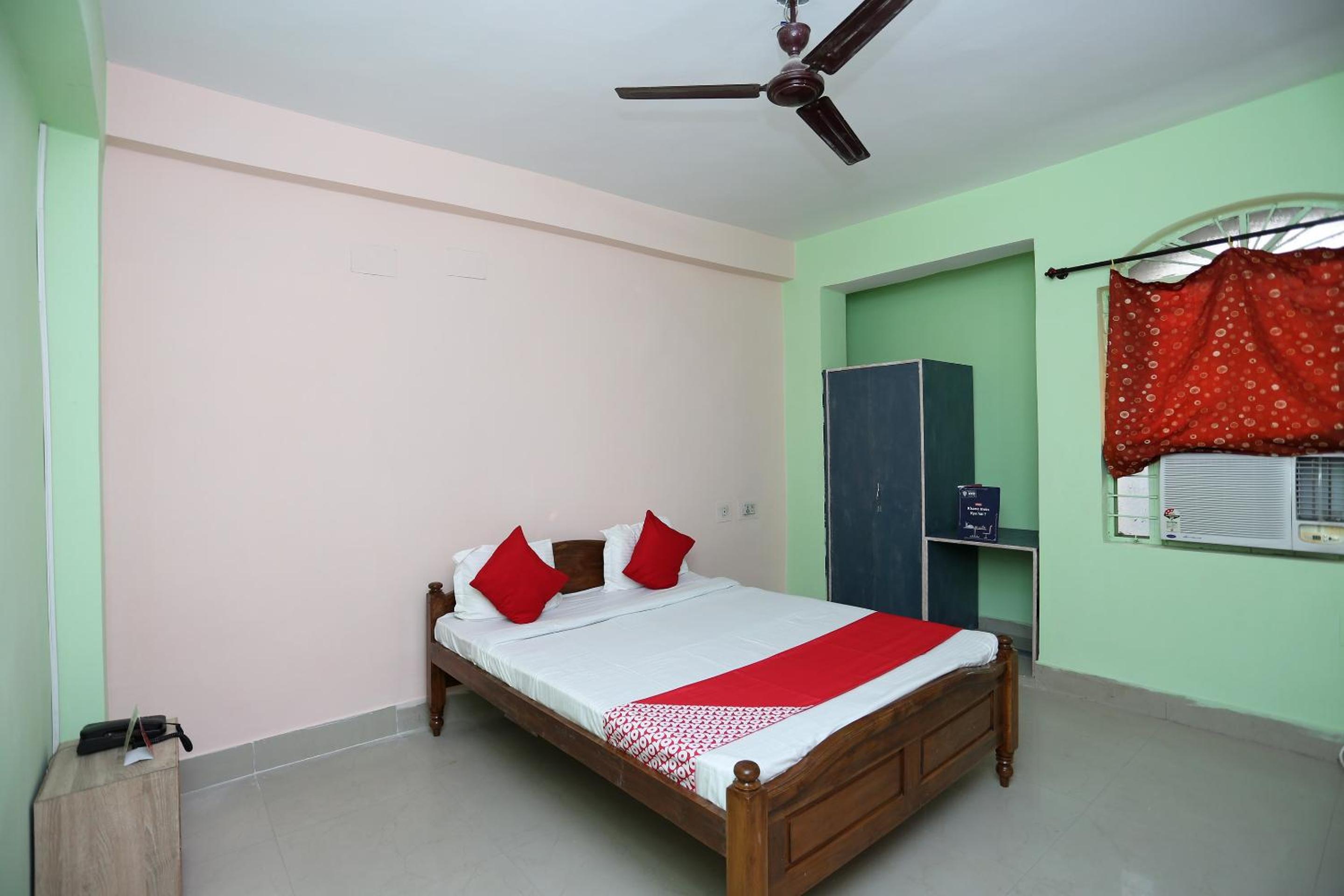 Classic Triple Room photo 1