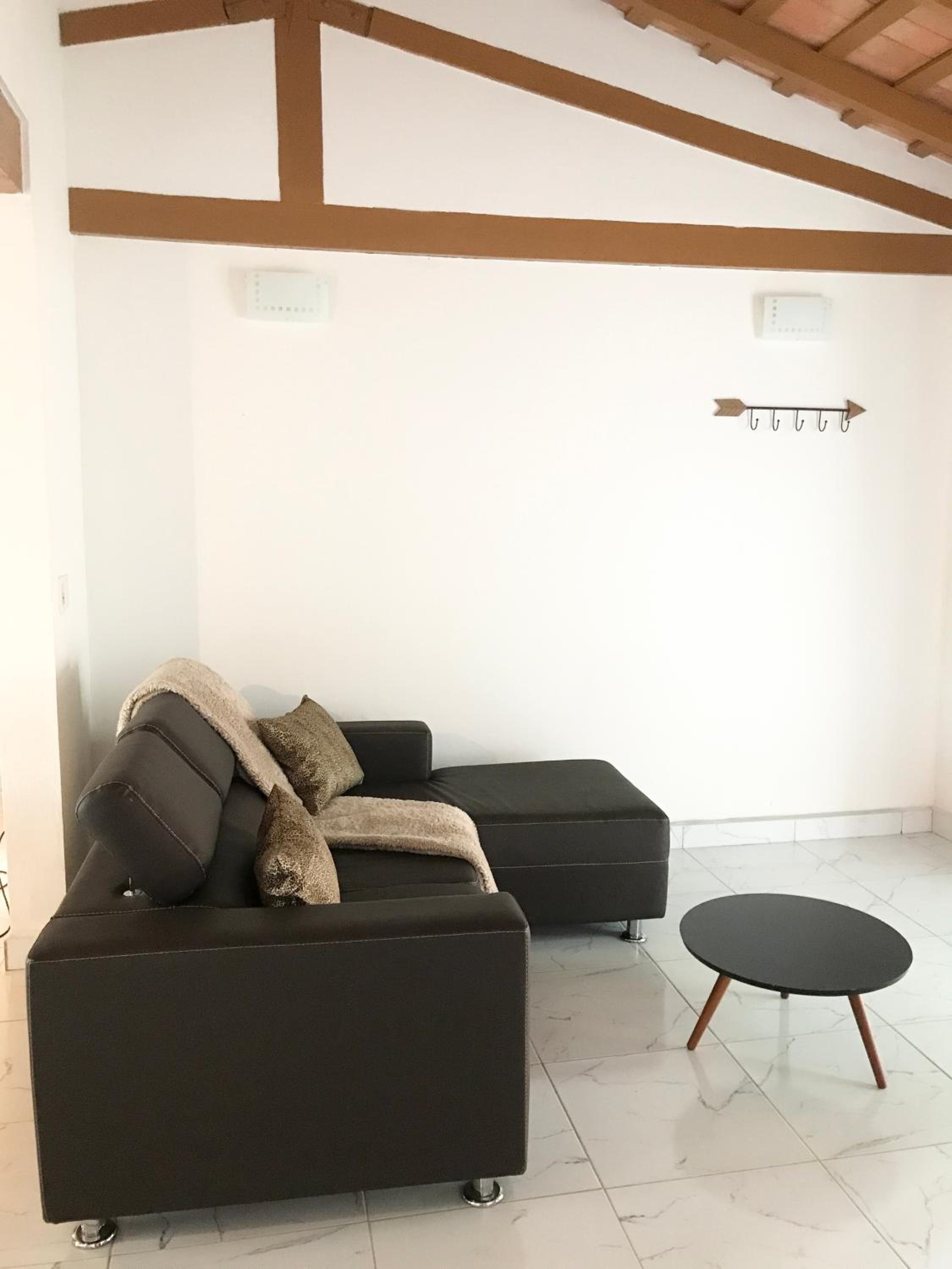Three-Bedroom Standard Apartment photo 2