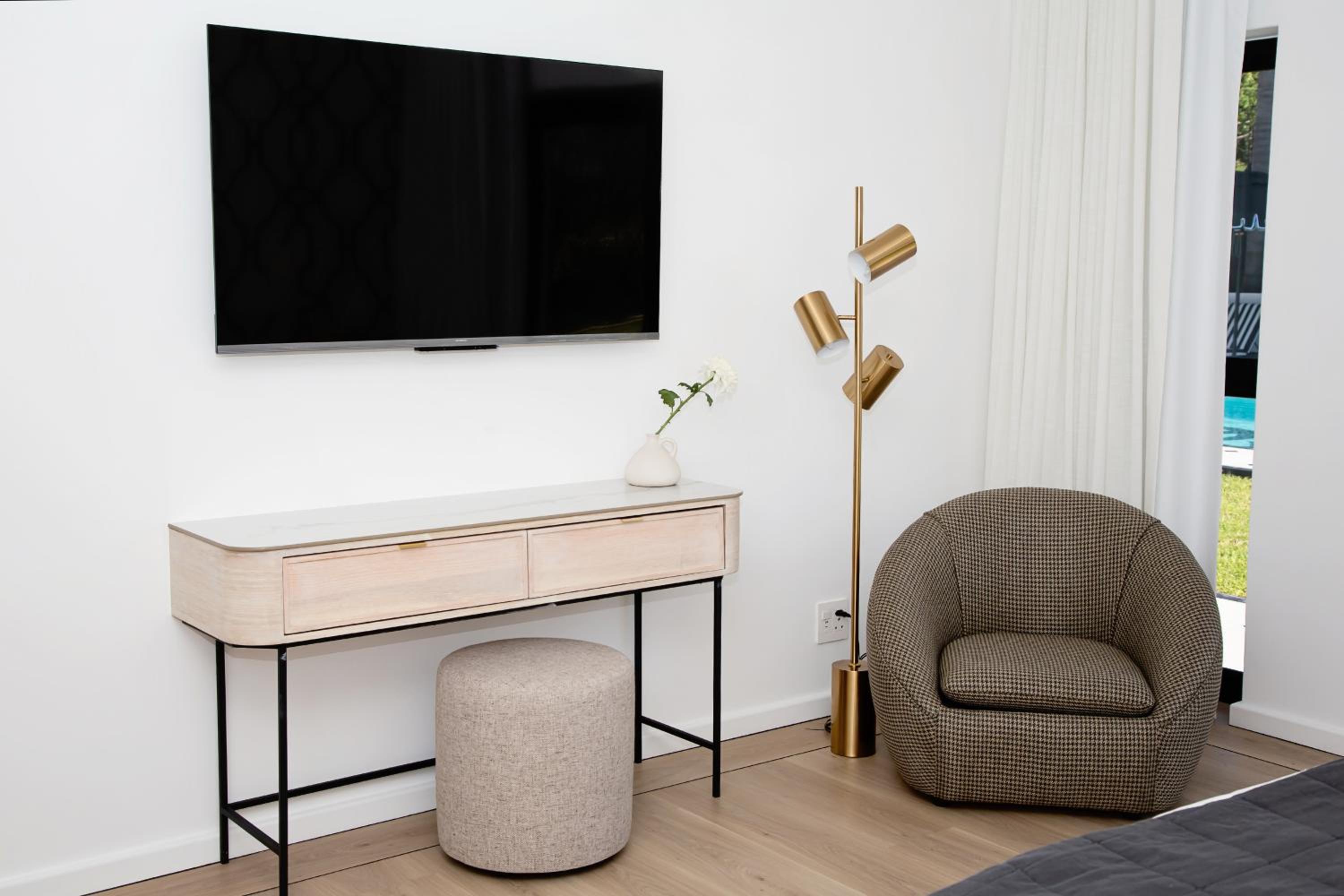 King Room with Mountain View