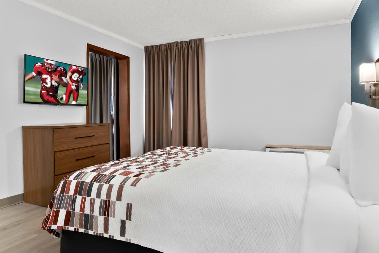 Suite Queen Room Non-Smoking - Photo 4
