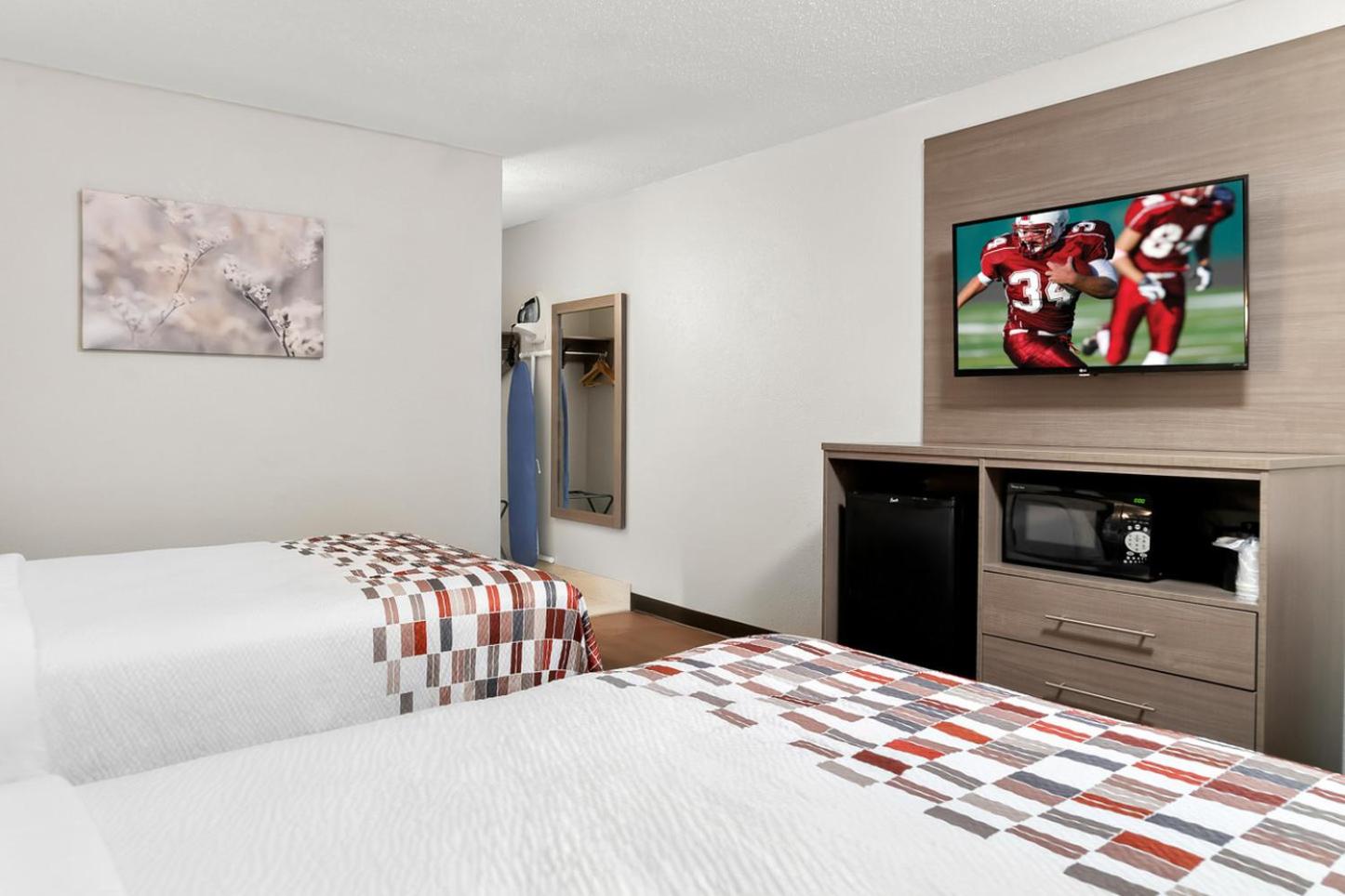 Deluxe Room with Two Double Beds Non-Smoking - Photo 1