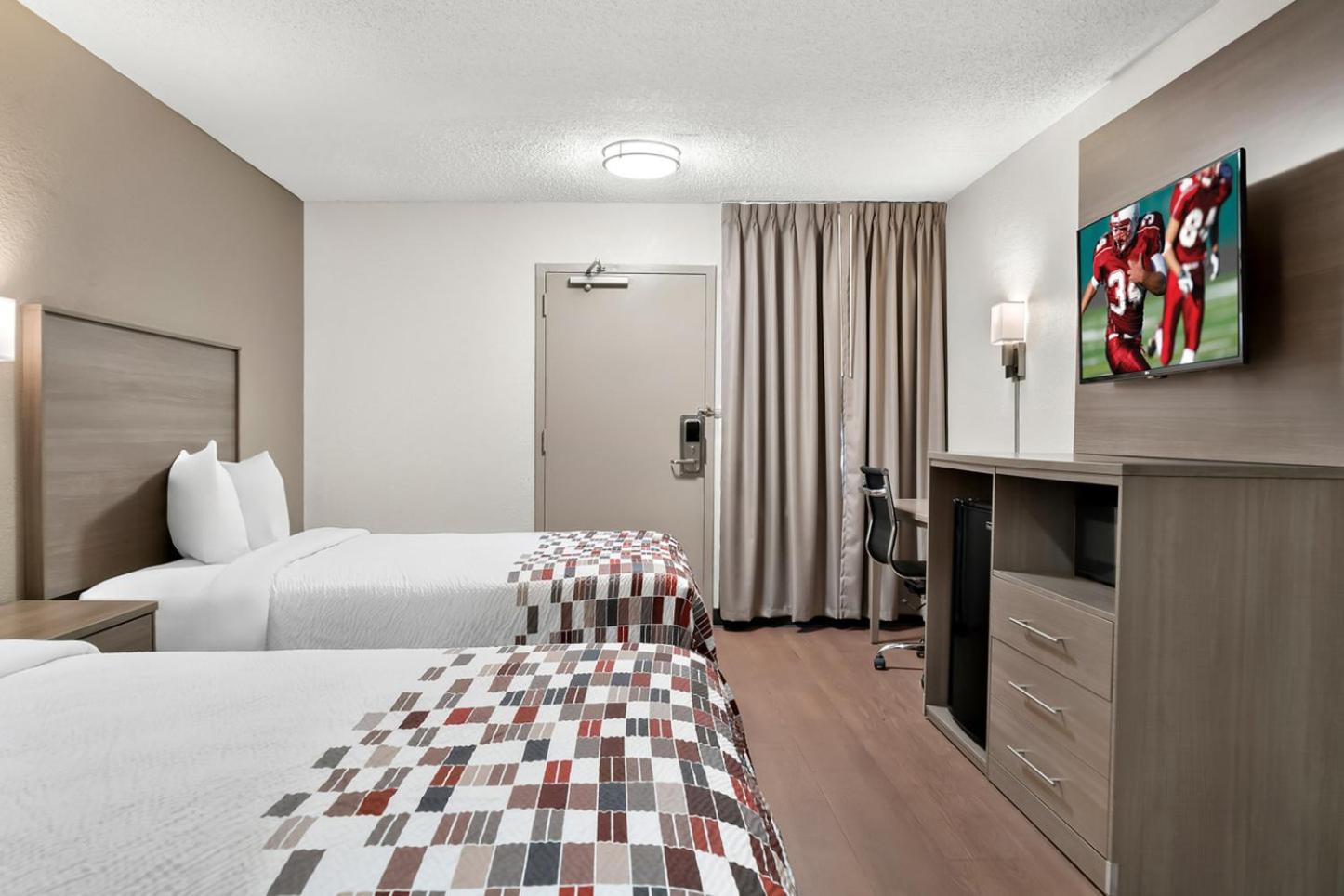 Superior Room With Two Double Beds Non-Smoking - Photo 1