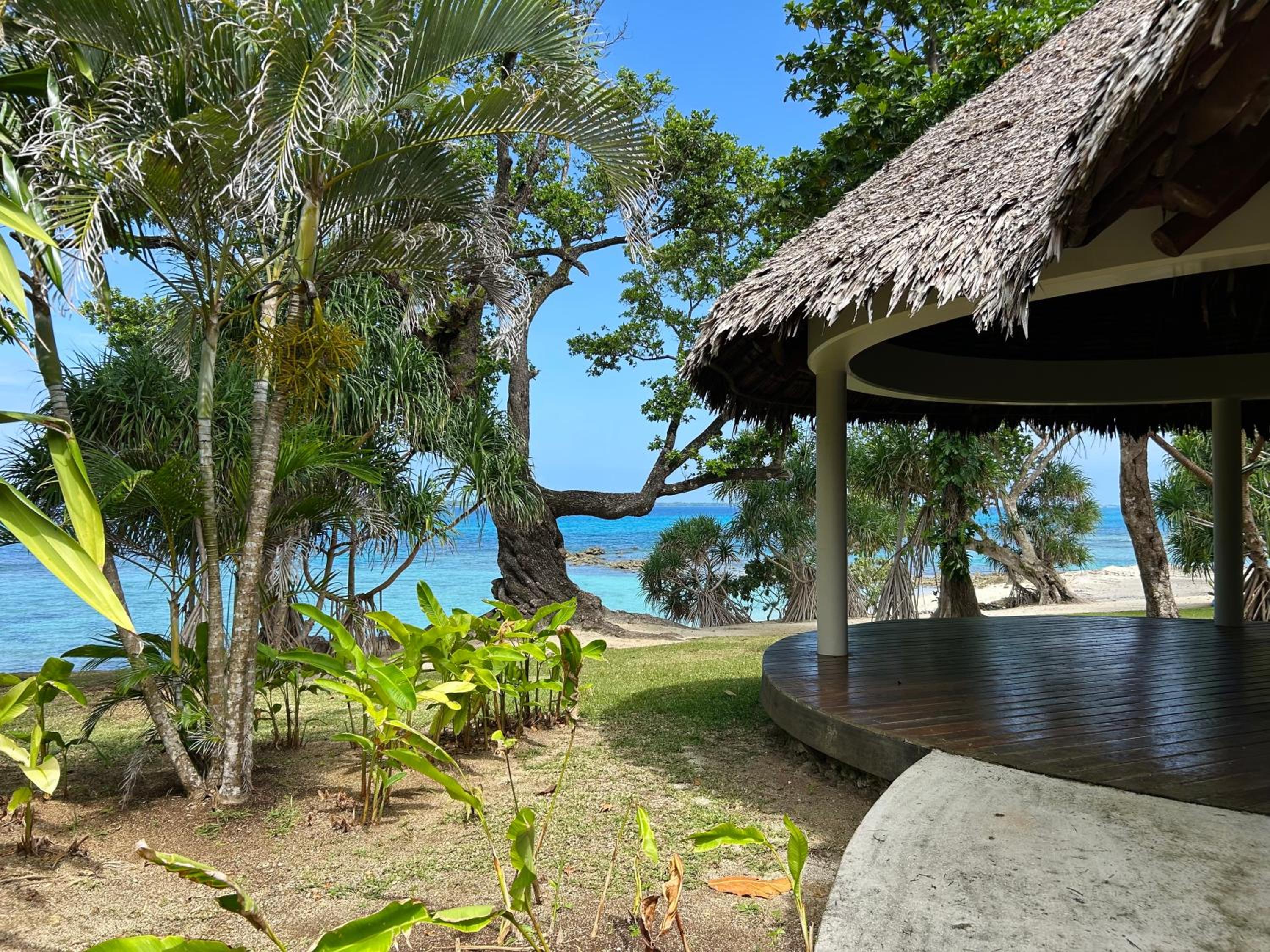 Bungalow - Water Front 