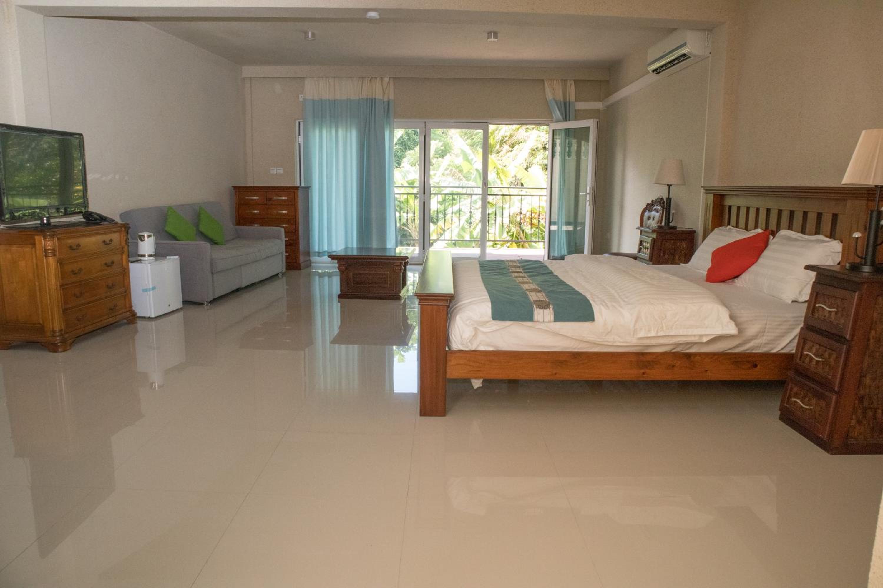 Quadruple Room with Garden View photo 3