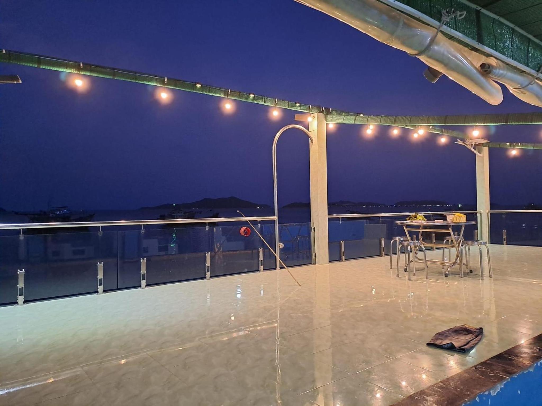 Double Room with Sea View photo 2