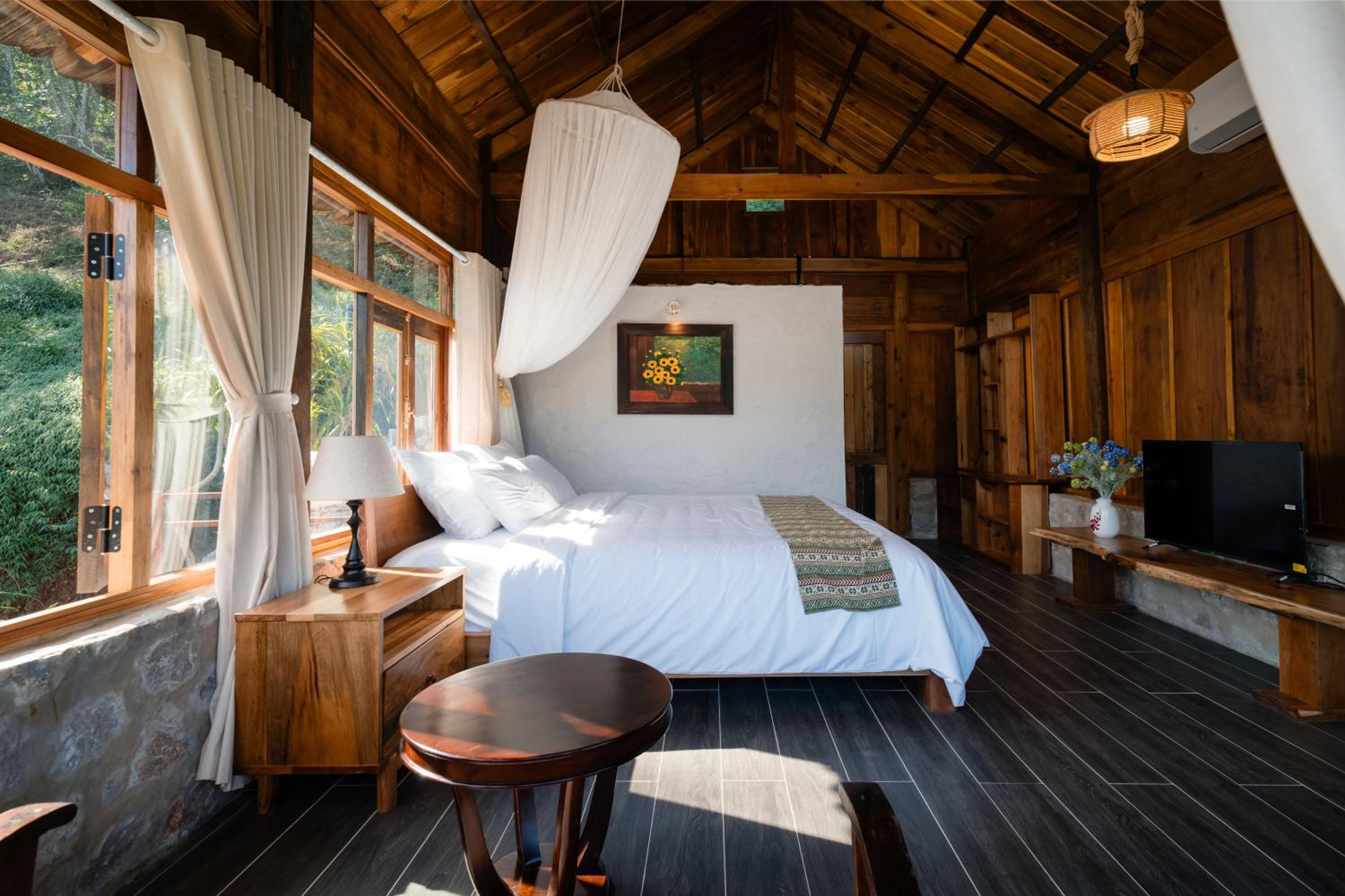 King Room with Mountain View photo 3