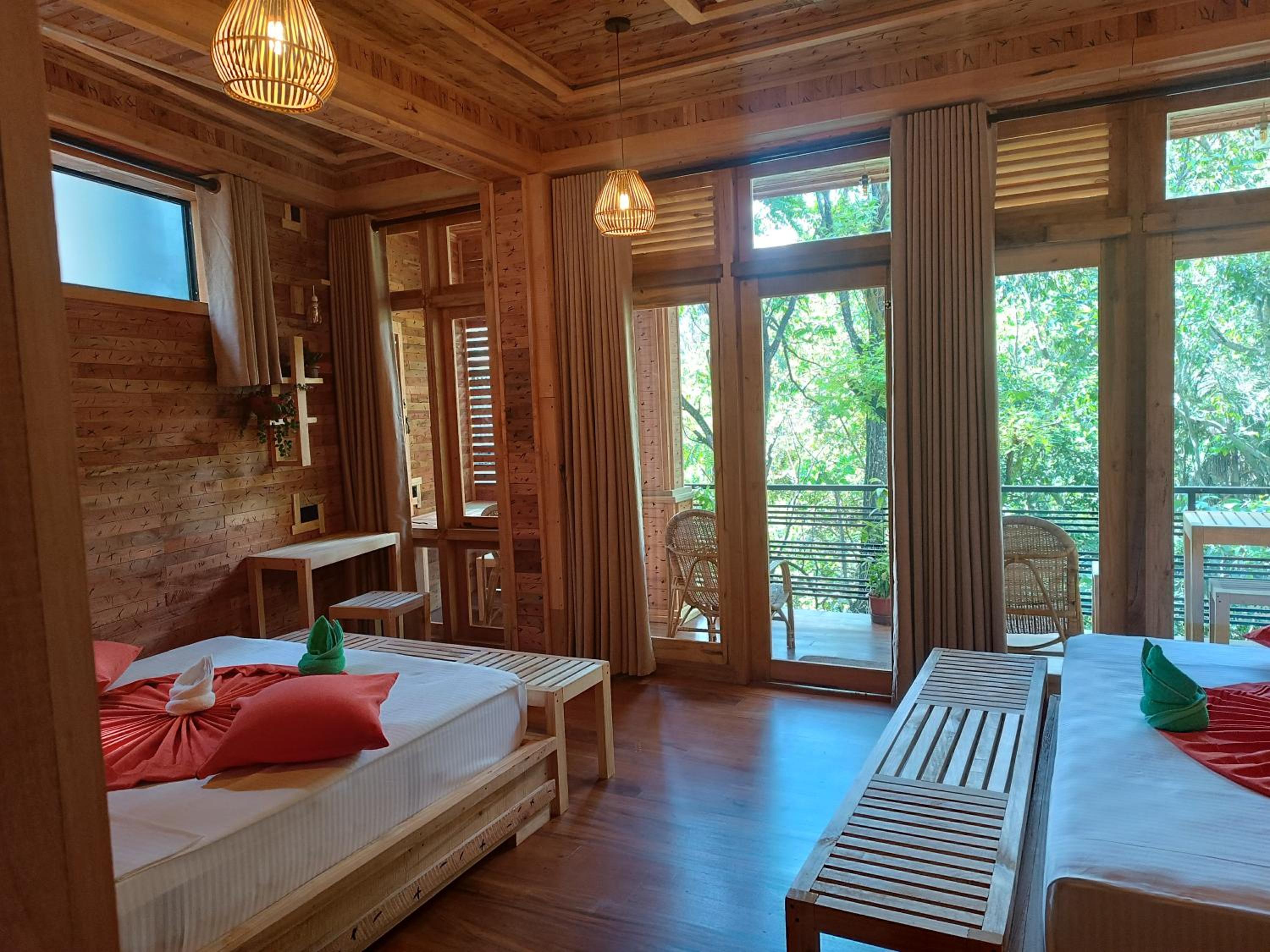 Family Room with Balcony photo 1