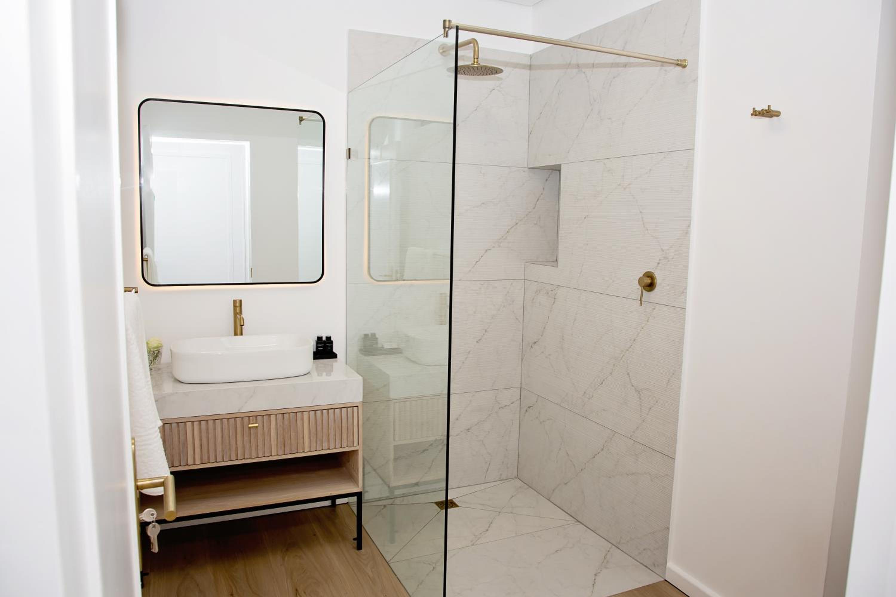 Superior King Room photo 3