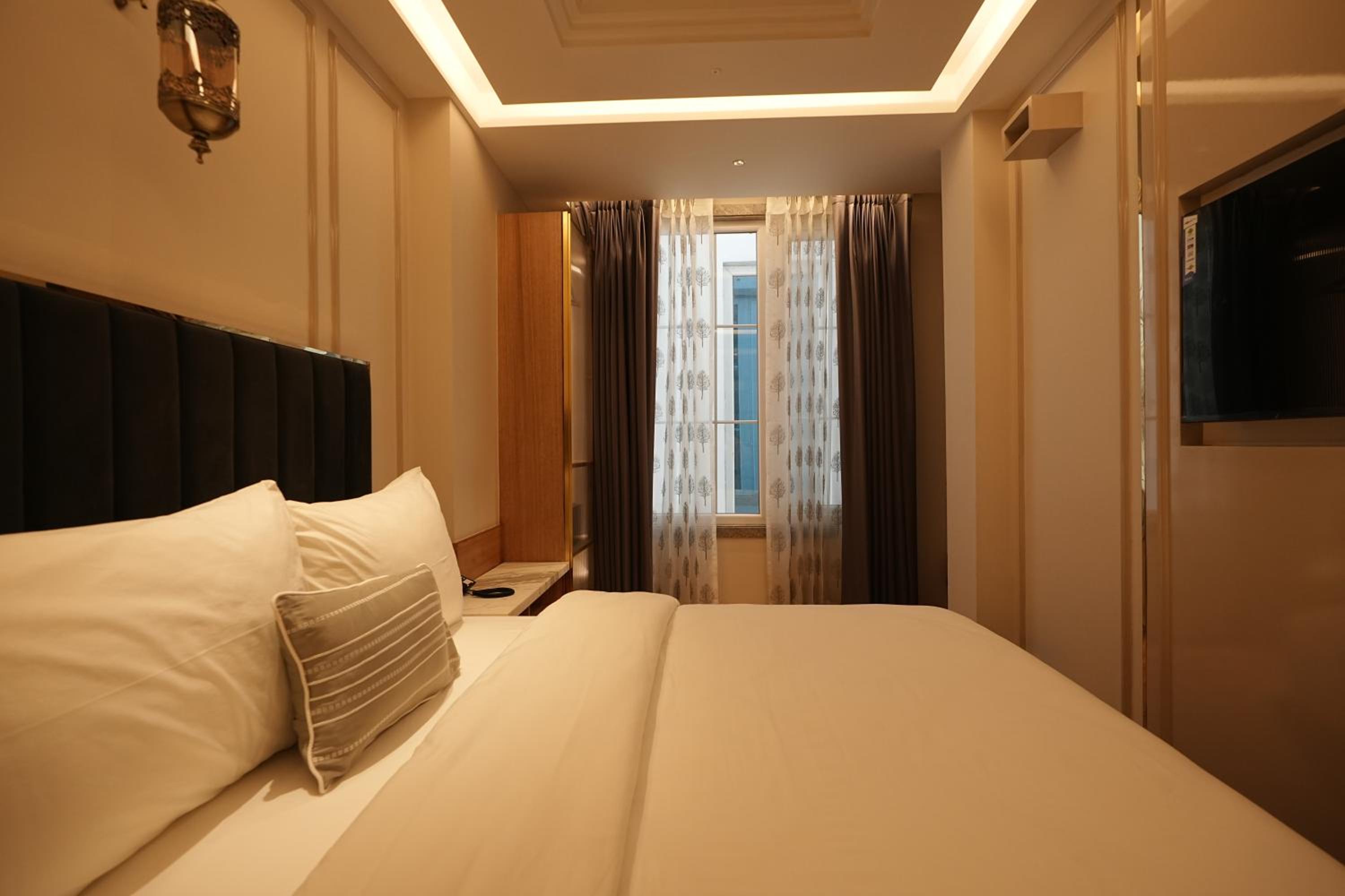 Luxury studio apartment with kitchenette (New Delhi City Tour included), photo 6