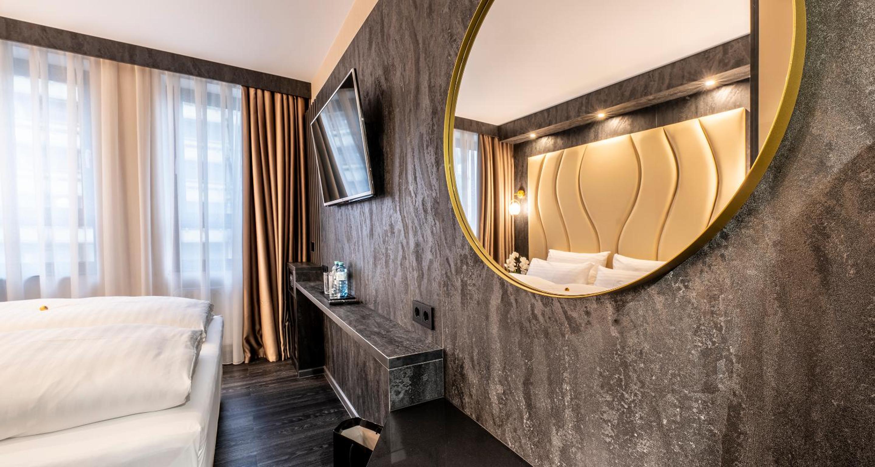 Double Room - Single Use