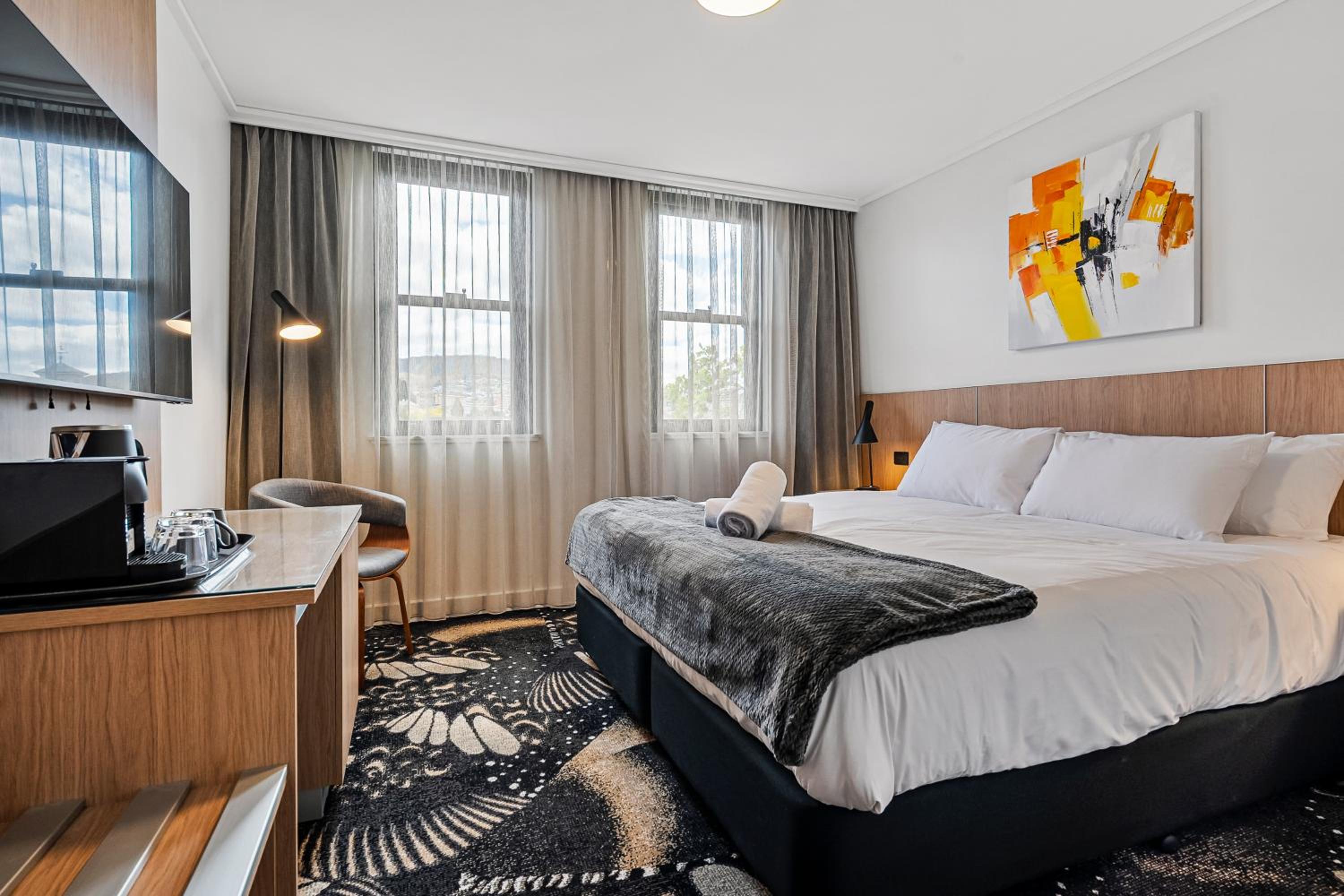 King Room with Mountain View photo 2