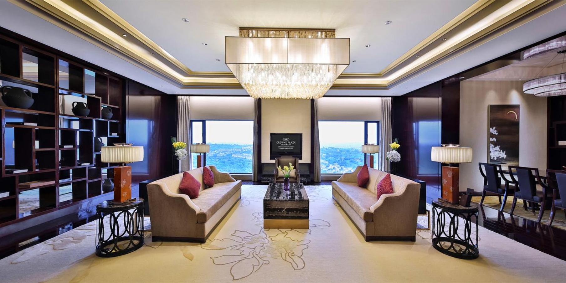 Presidential Suite thumbnail 5