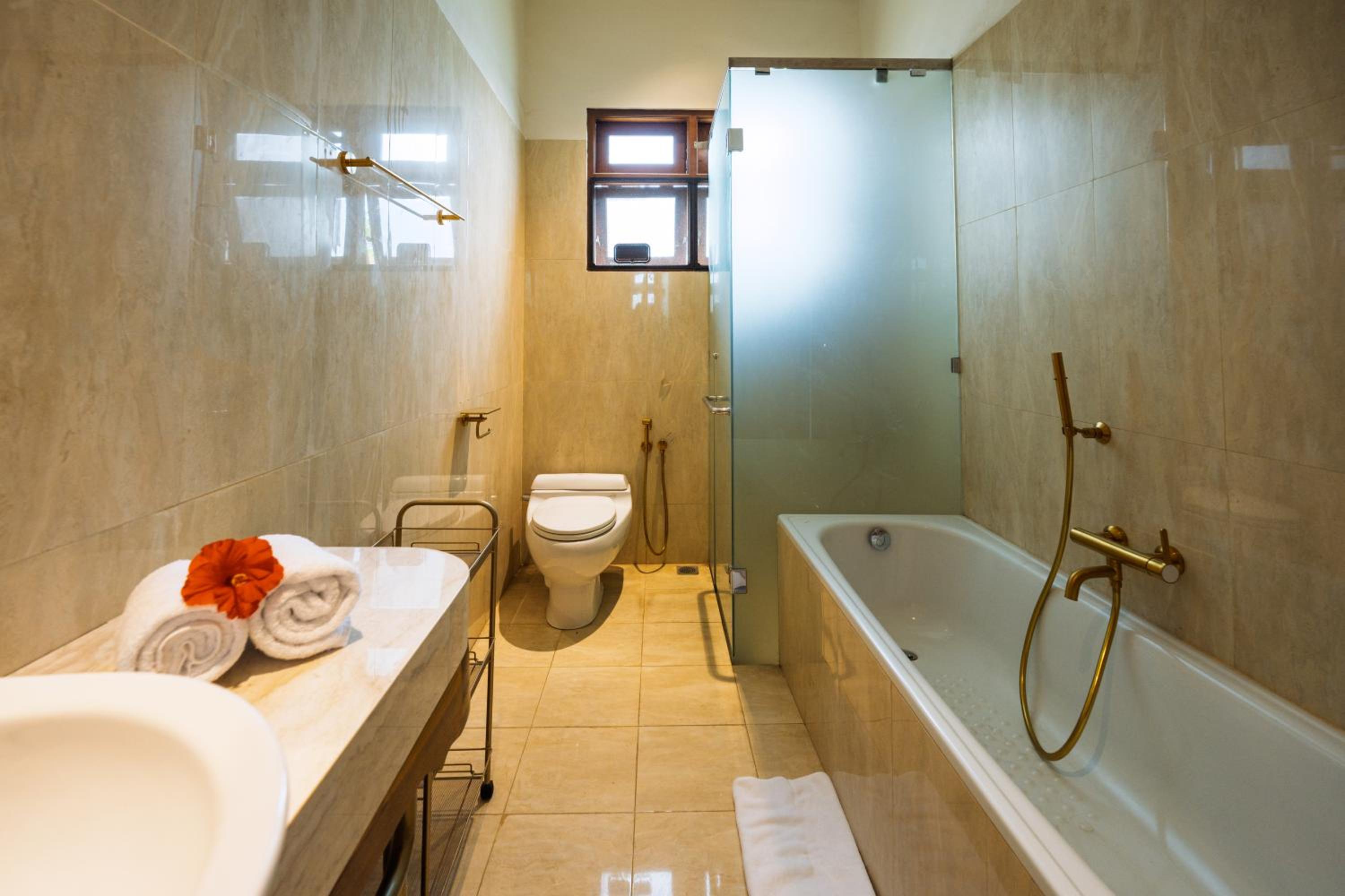 Family Suite - Photo 15
