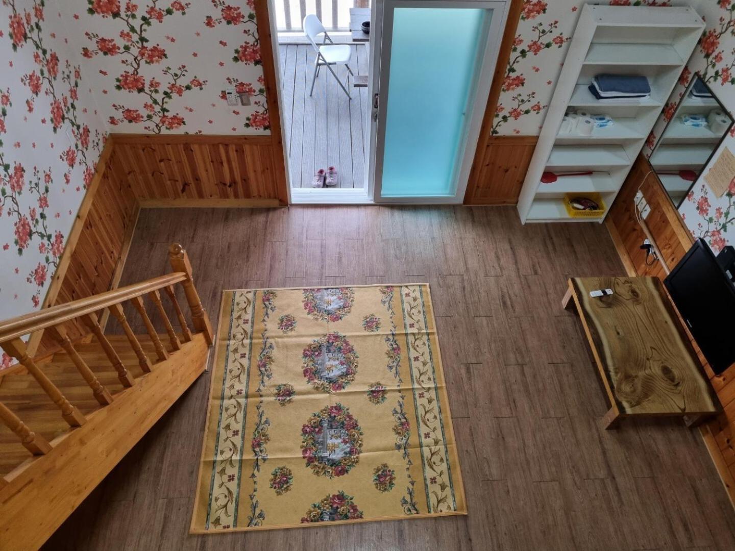 Family Room photo 1