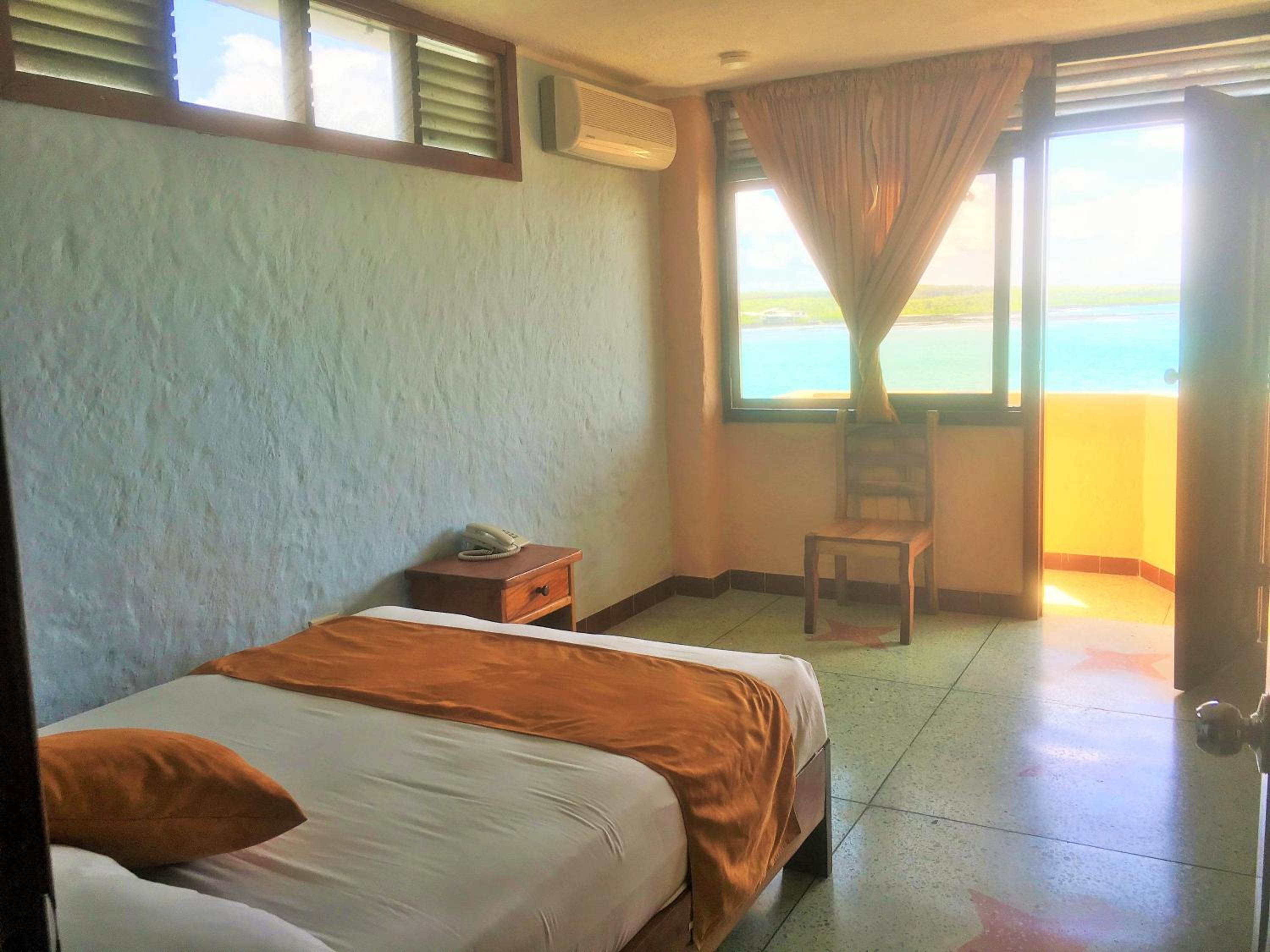 Two-Bedroom Suite with Sea View photo 2