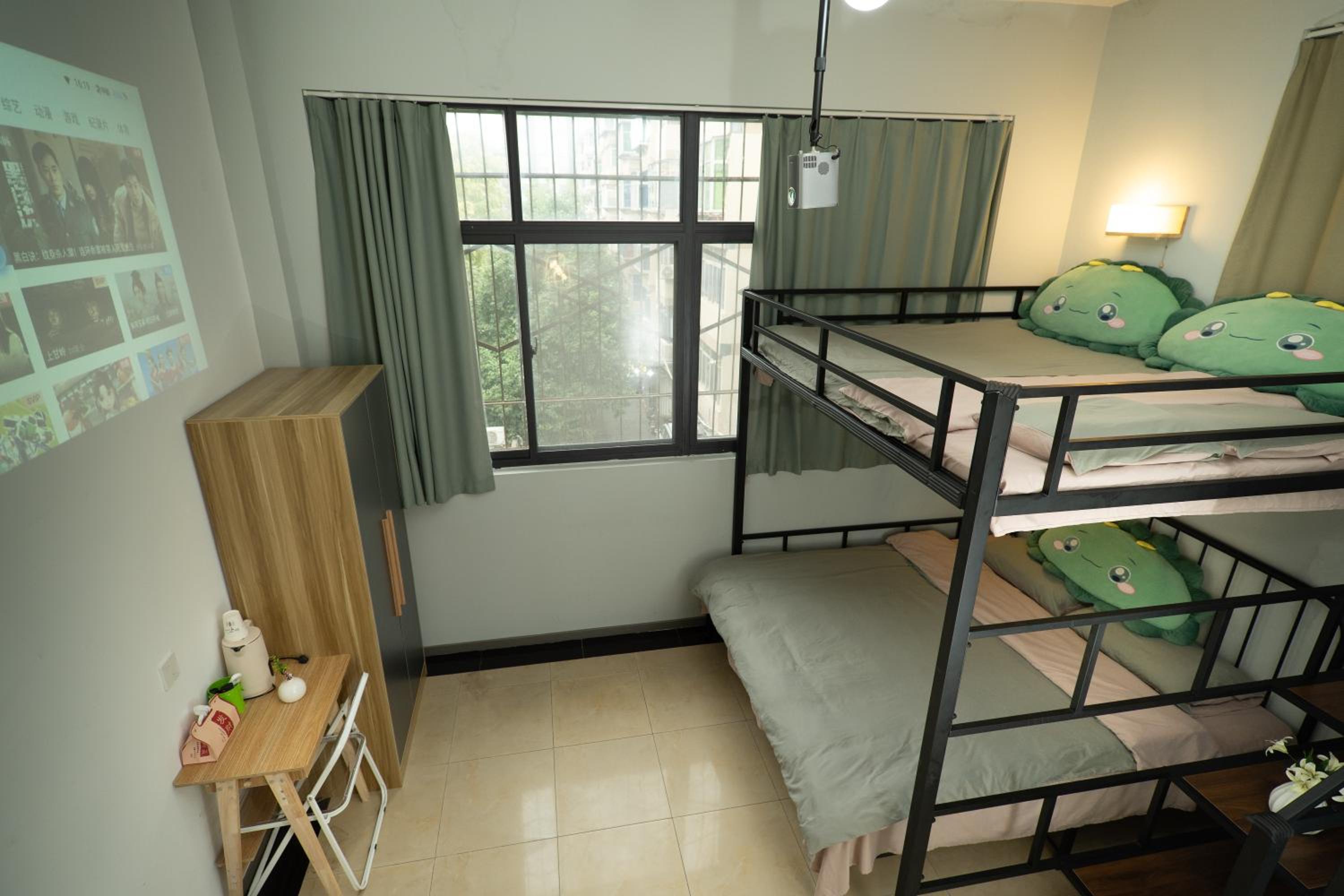 Triple Room with Private Bathroom