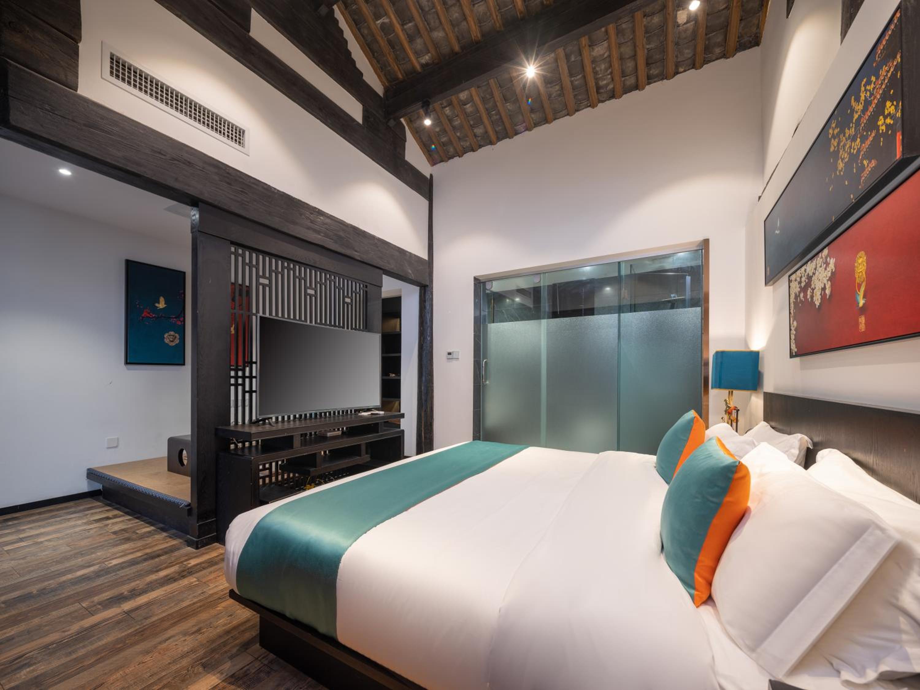Deluxe Double Room With Shower
