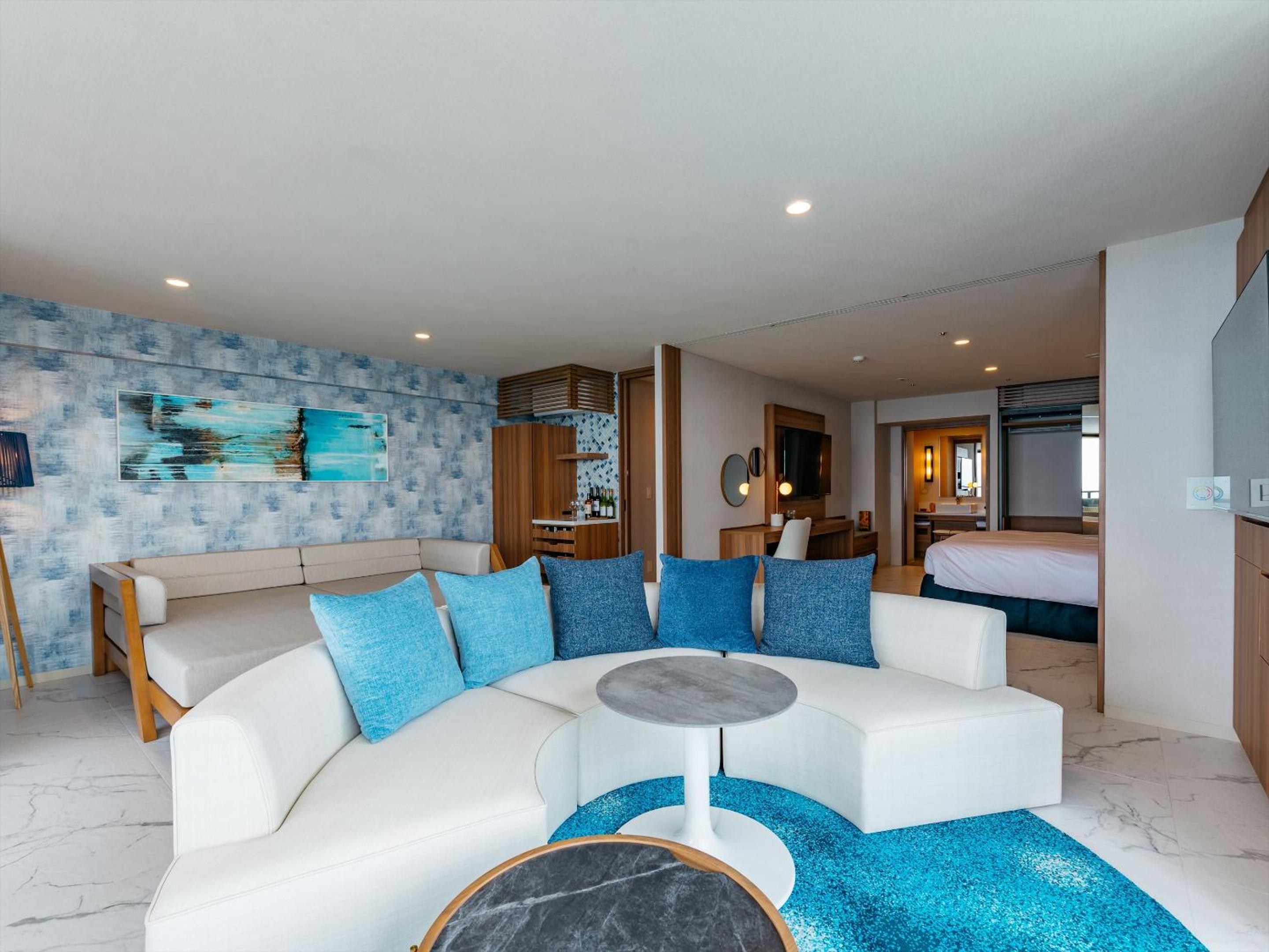 Terrace Pool Suite (6F) - Photo 1