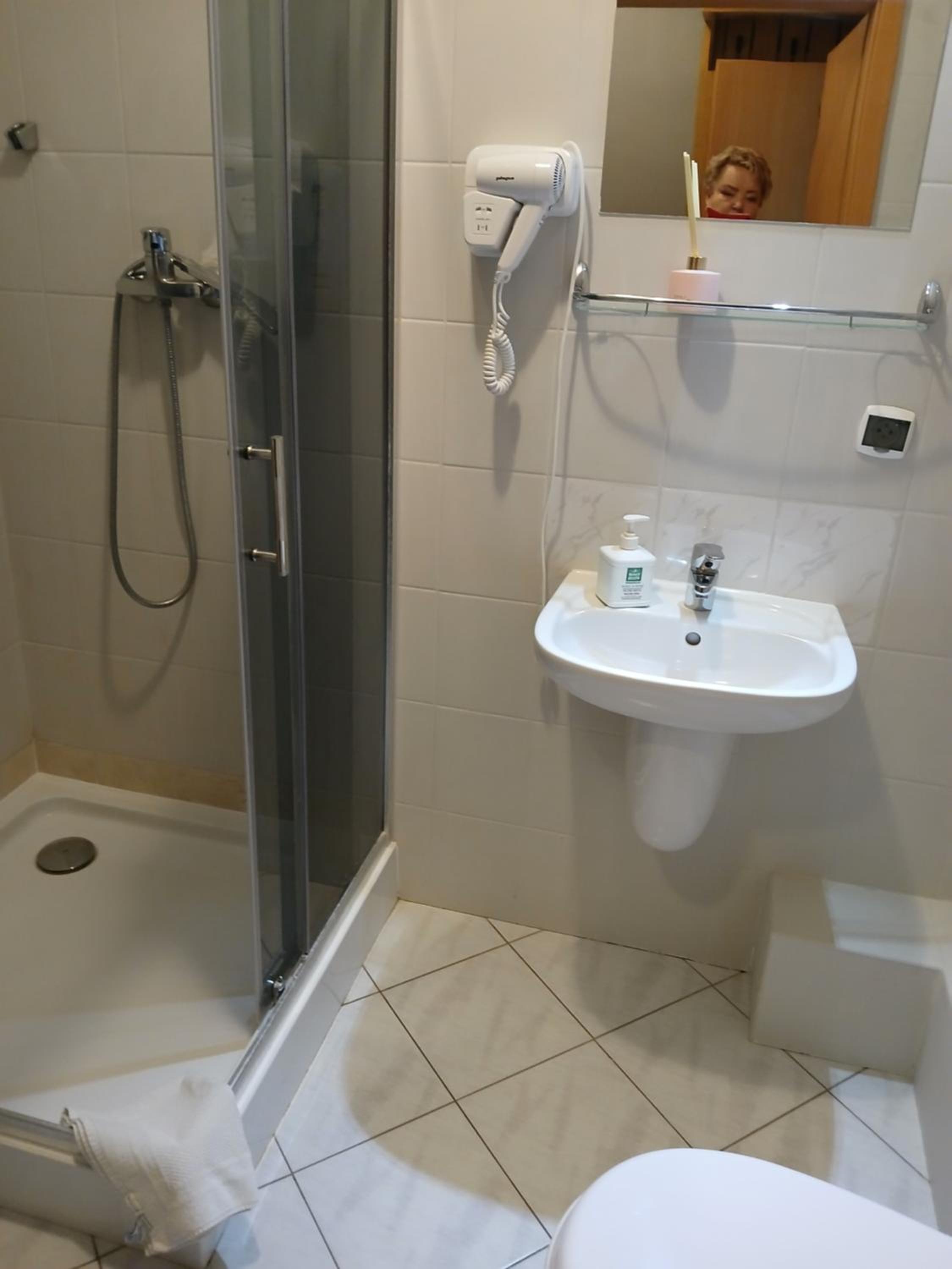 Double Room with Private Bathroom photo 3