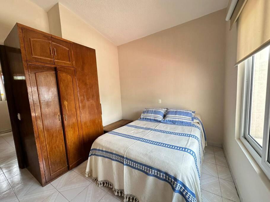 One-Bedroom House photo 3