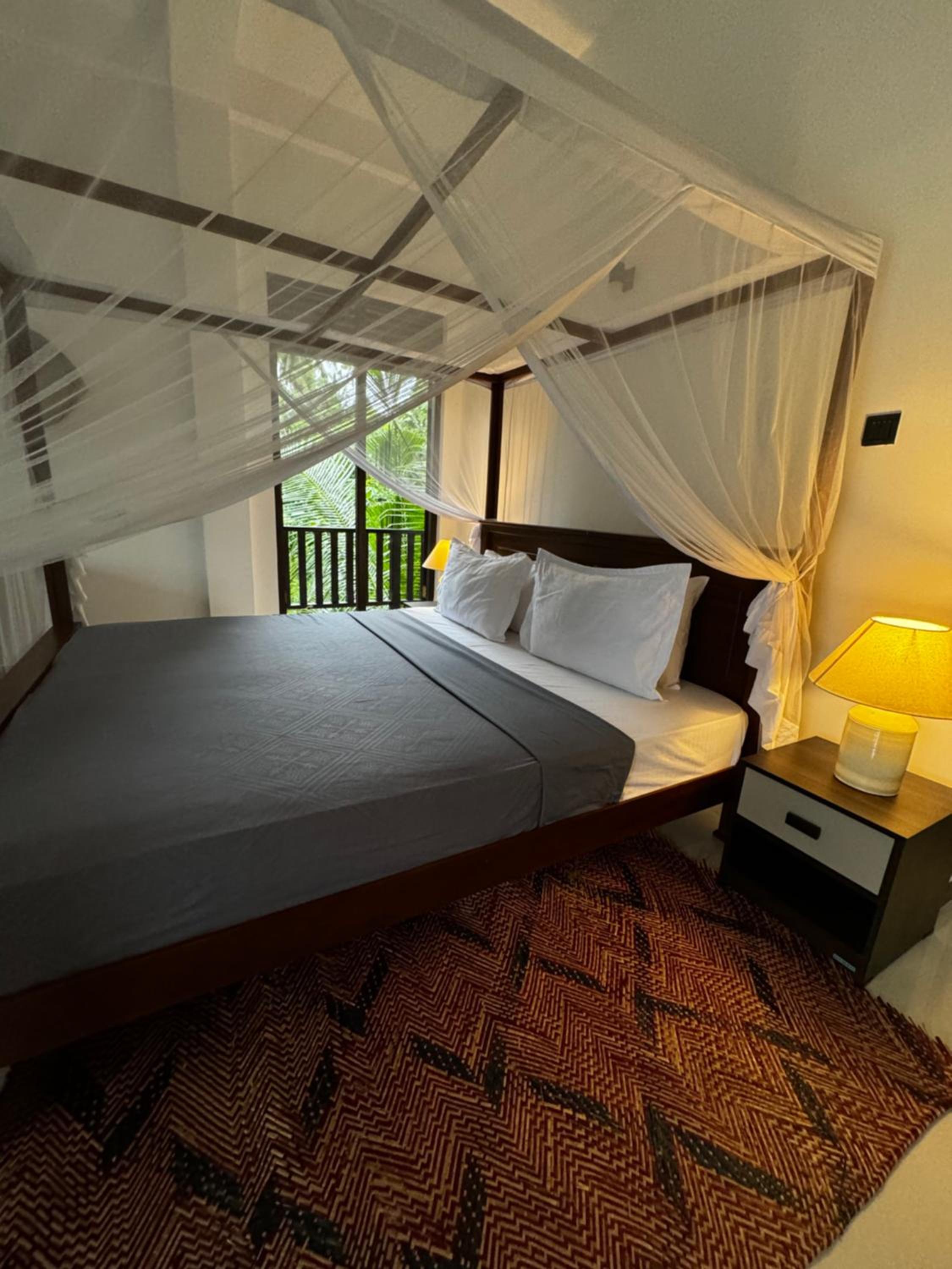 Deluxe King Room photo 1