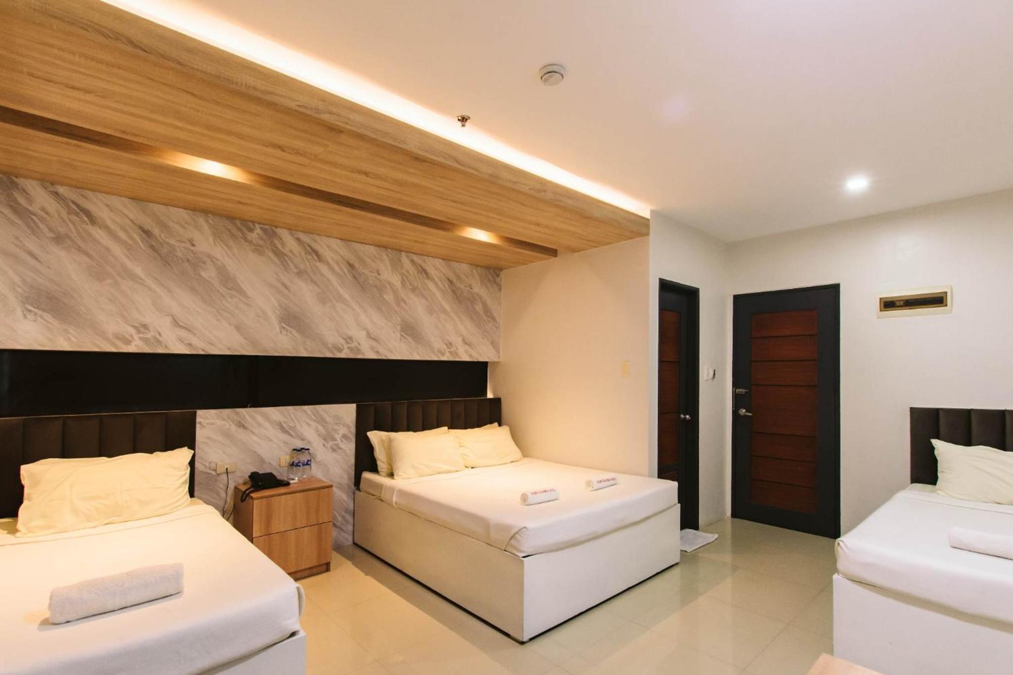 Family Room - Photo 3
