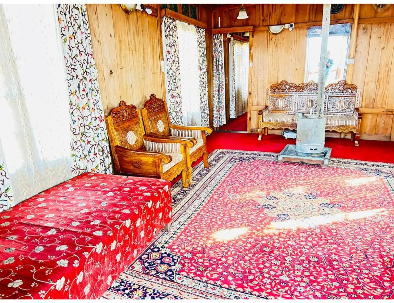 Deluxe Room photo 2