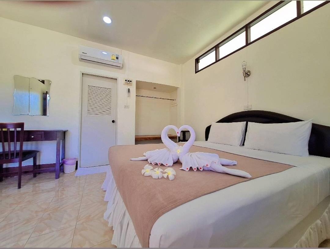 Deluxe Room - Photo 1
