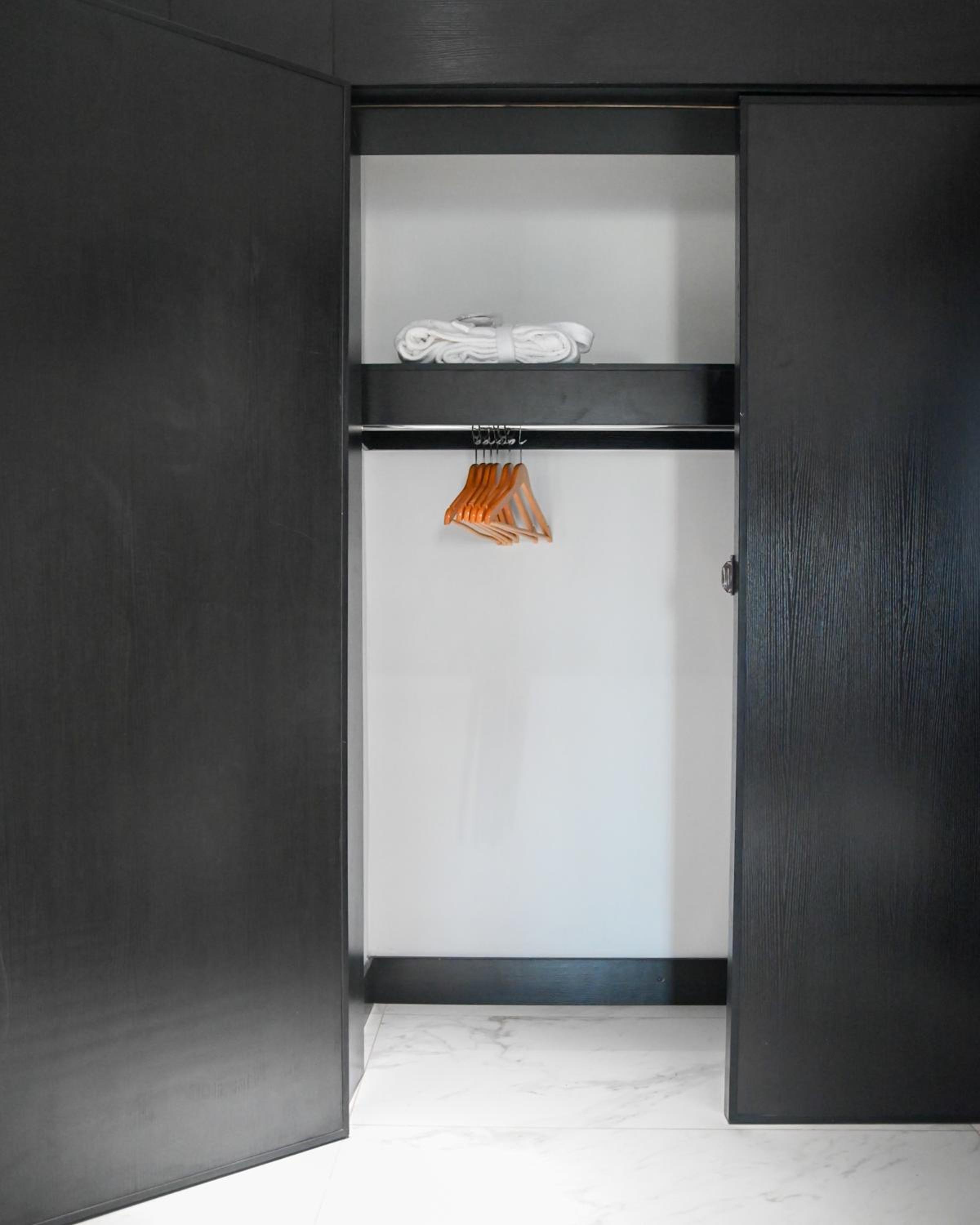 Deluxe Single Room with Balcony photo 3
