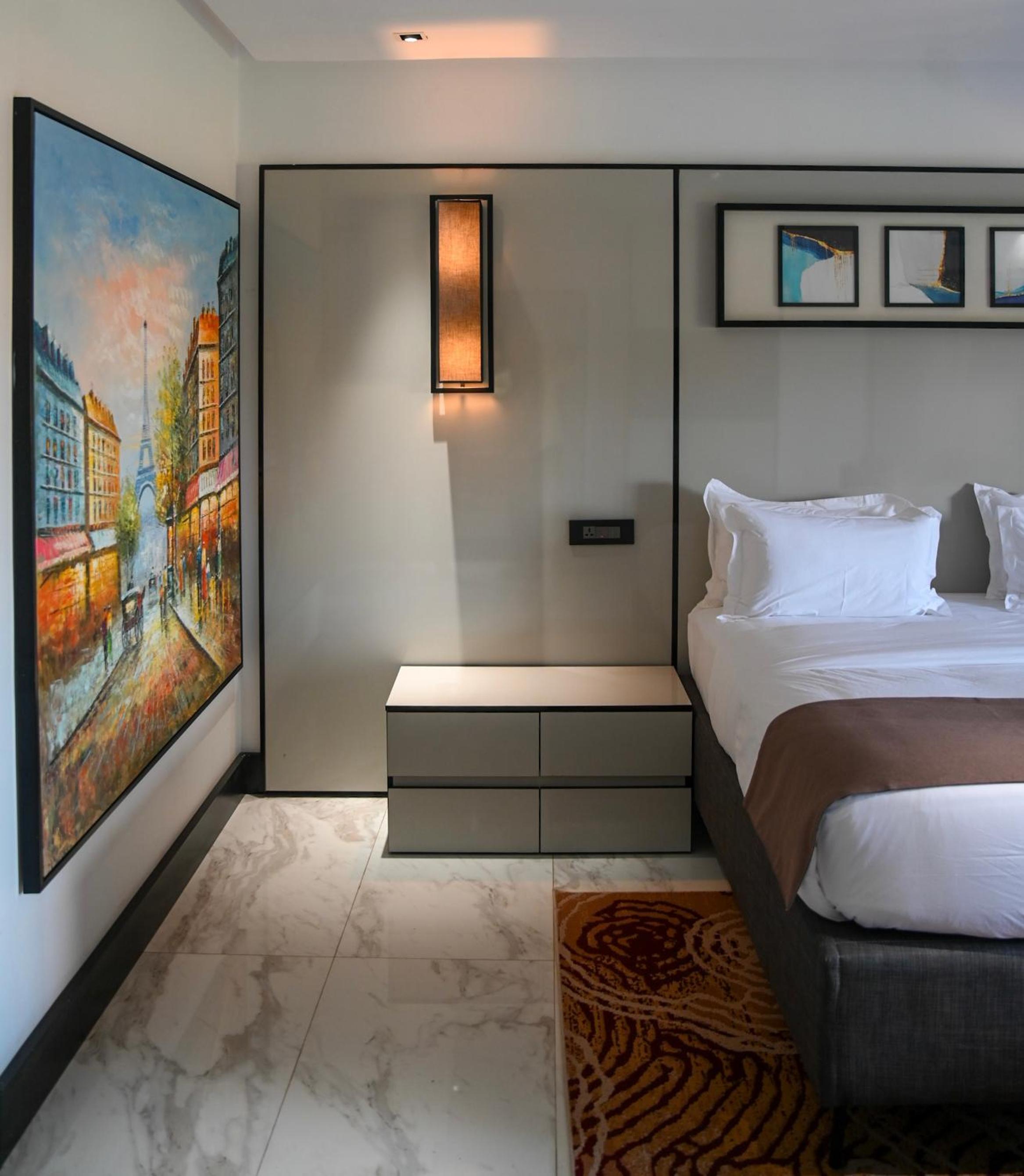 Deluxe Single Room with Balcony photo 1