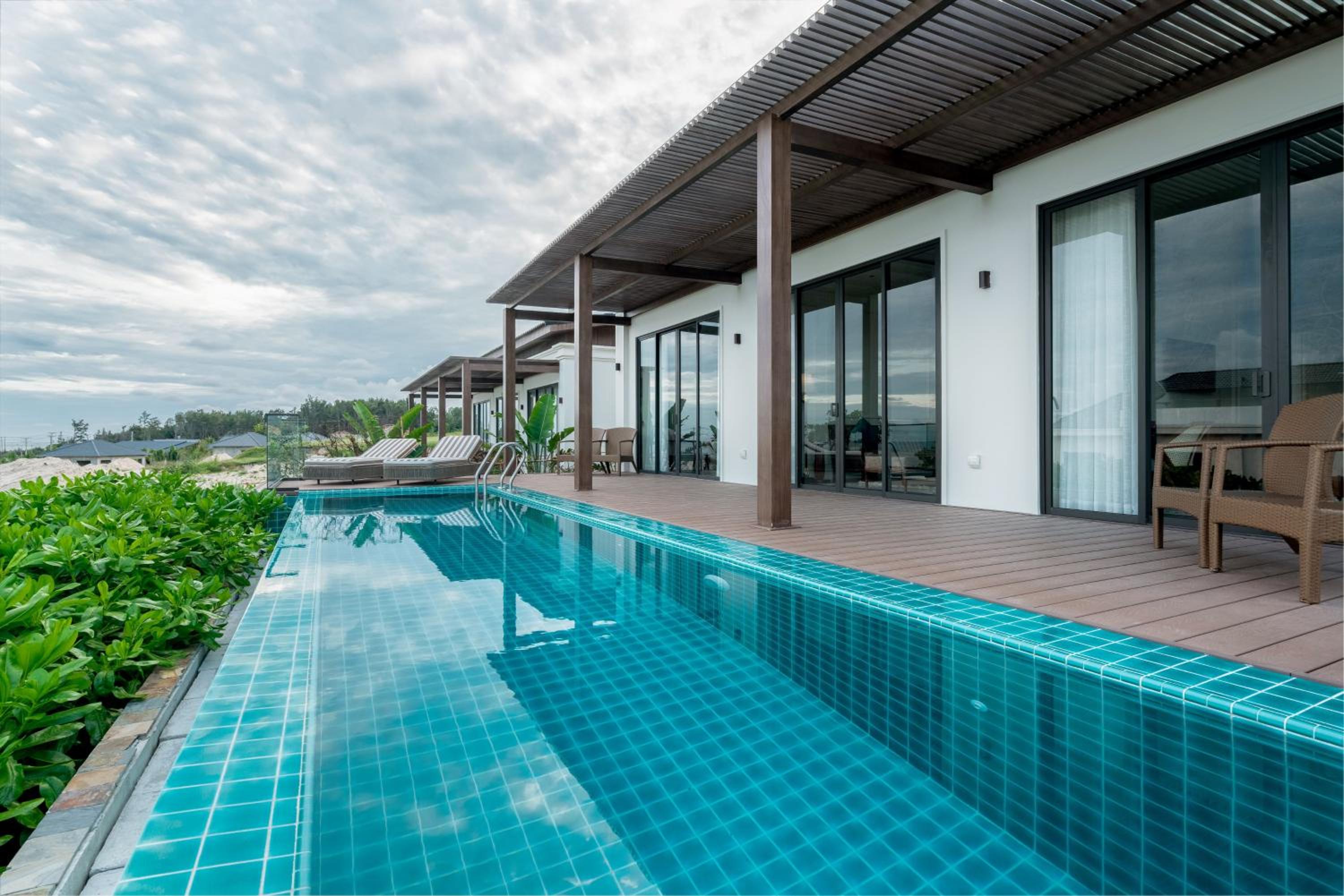 Shared Villa Room - Double or Twin Room - Photo 6