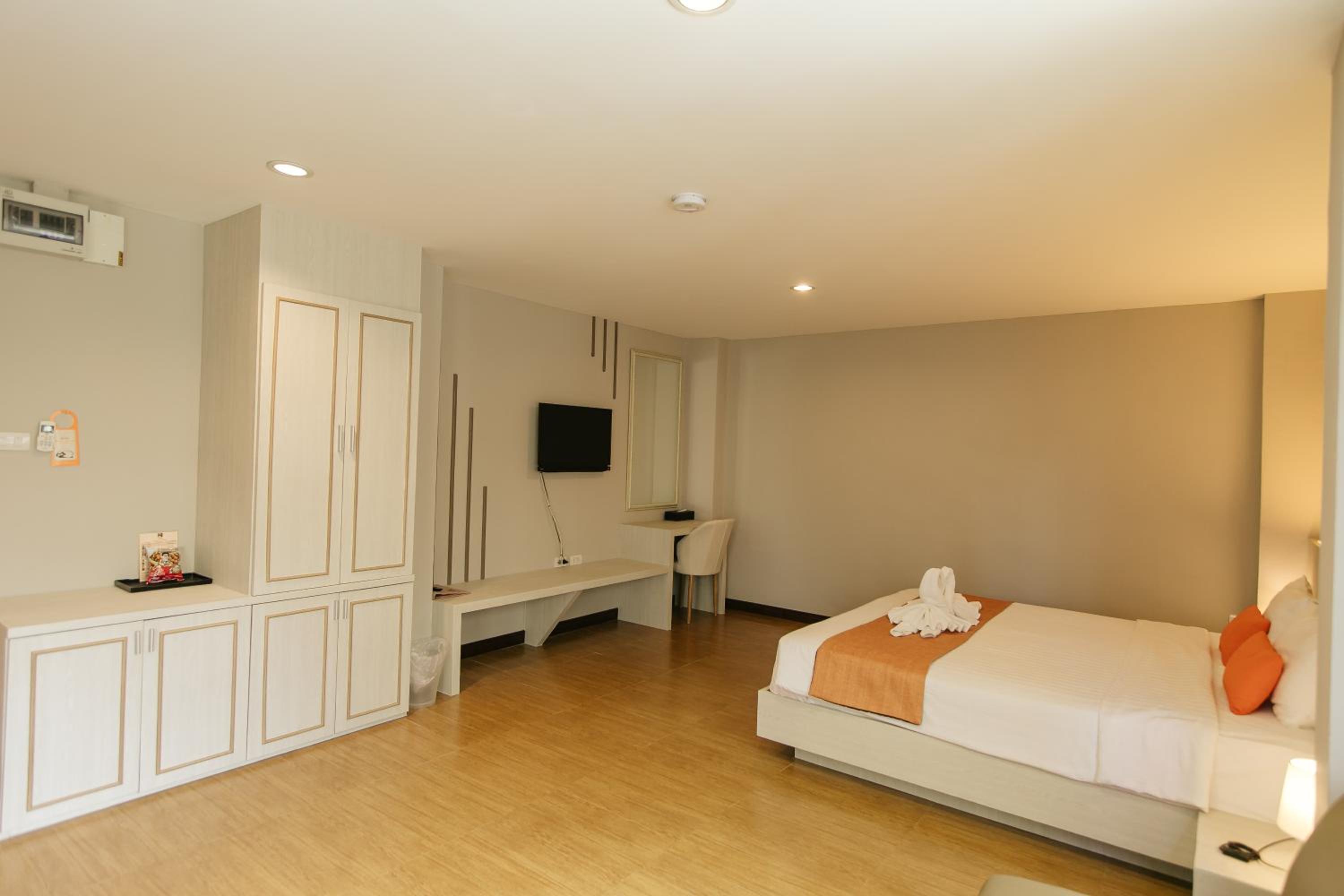 Deluxe Double Room - Photo 5