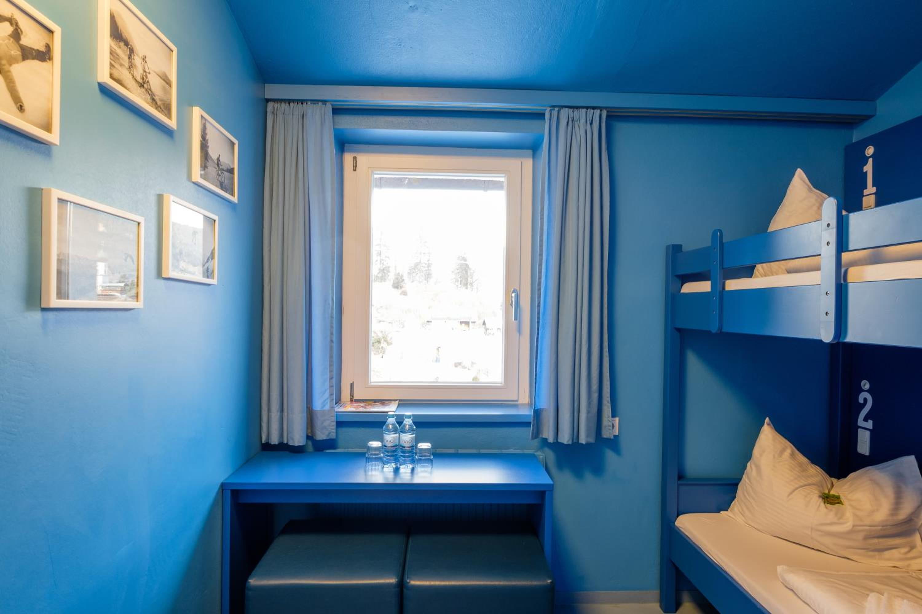 Twin Room with Shower - Photo 6