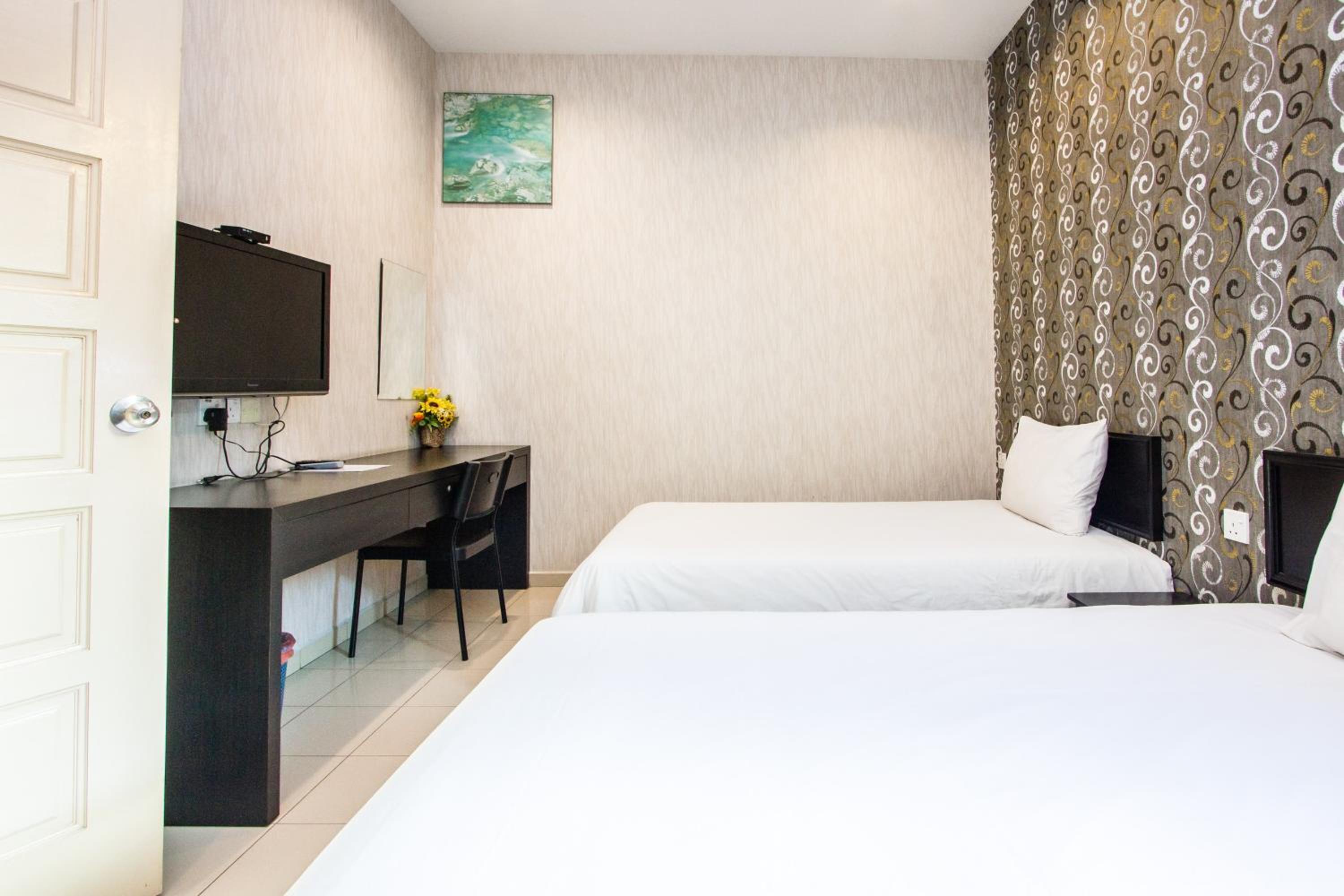 Superior Twin Room - Photo 7